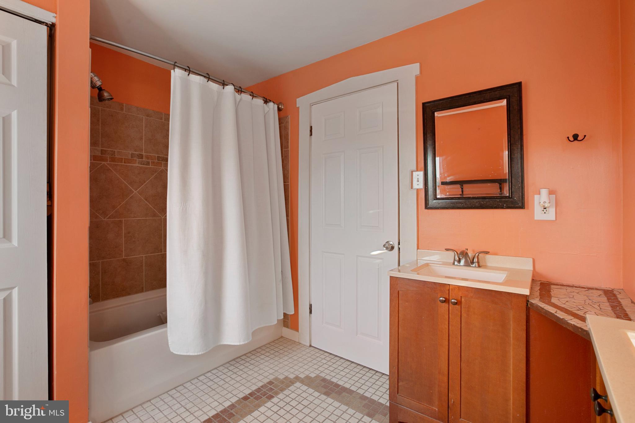 FELLS POINT HISTORIC DISTRICT - Residential Lease