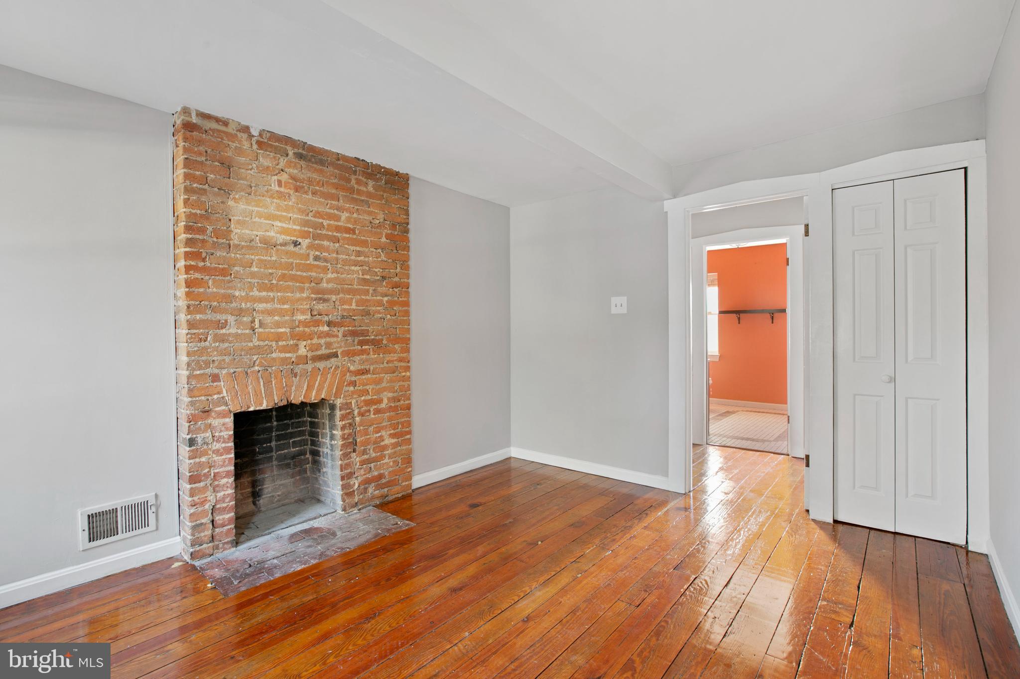 FELLS POINT HISTORIC DISTRICT - Residential Lease