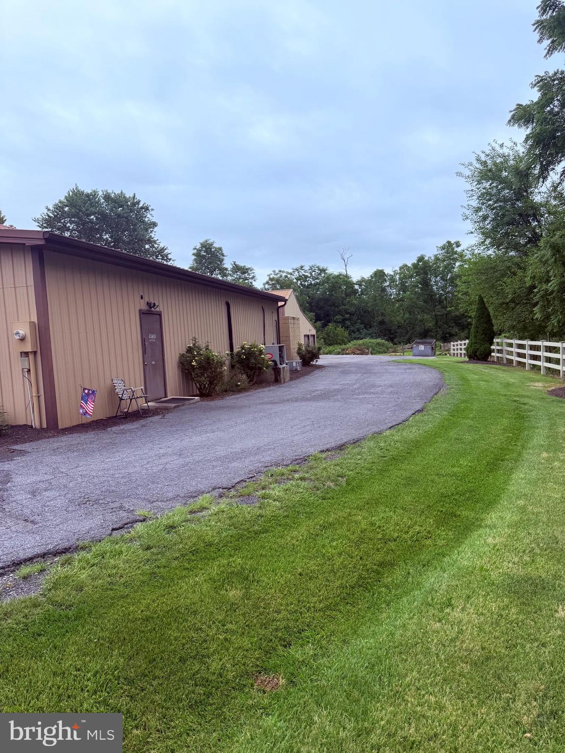 10125 MOUNTAIN ROAD