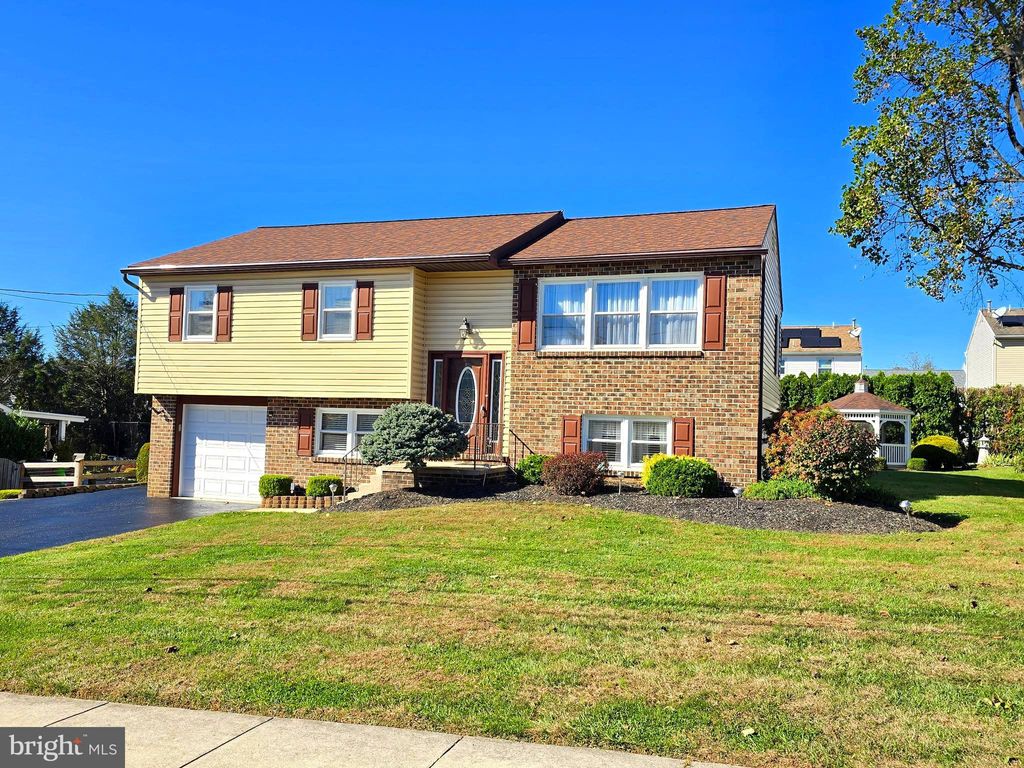 Photo of 1129 Whitner Road, READING, PA 19605 (MLS # PABK2064416)
