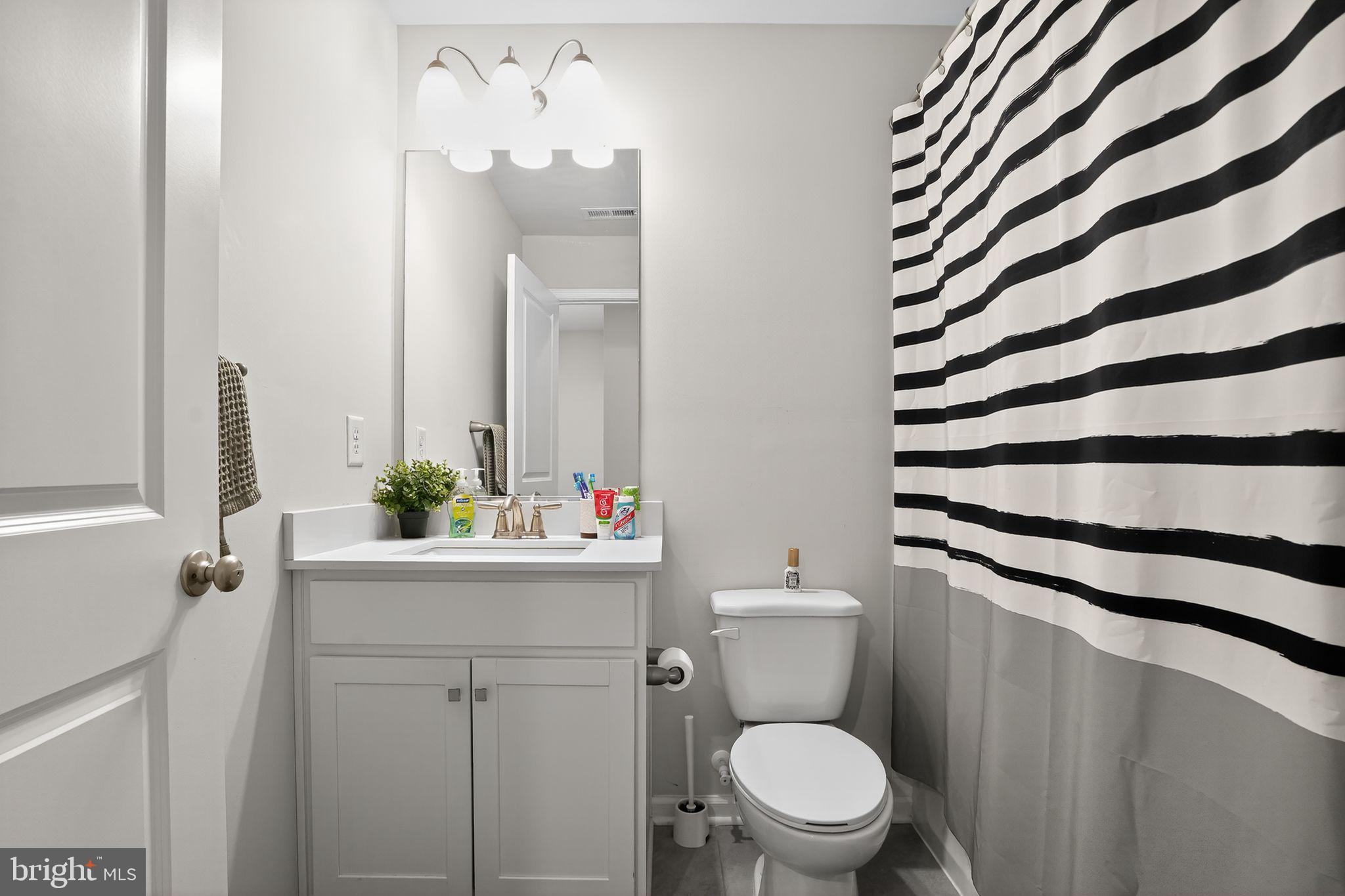 FOGELSVILLE - Residential