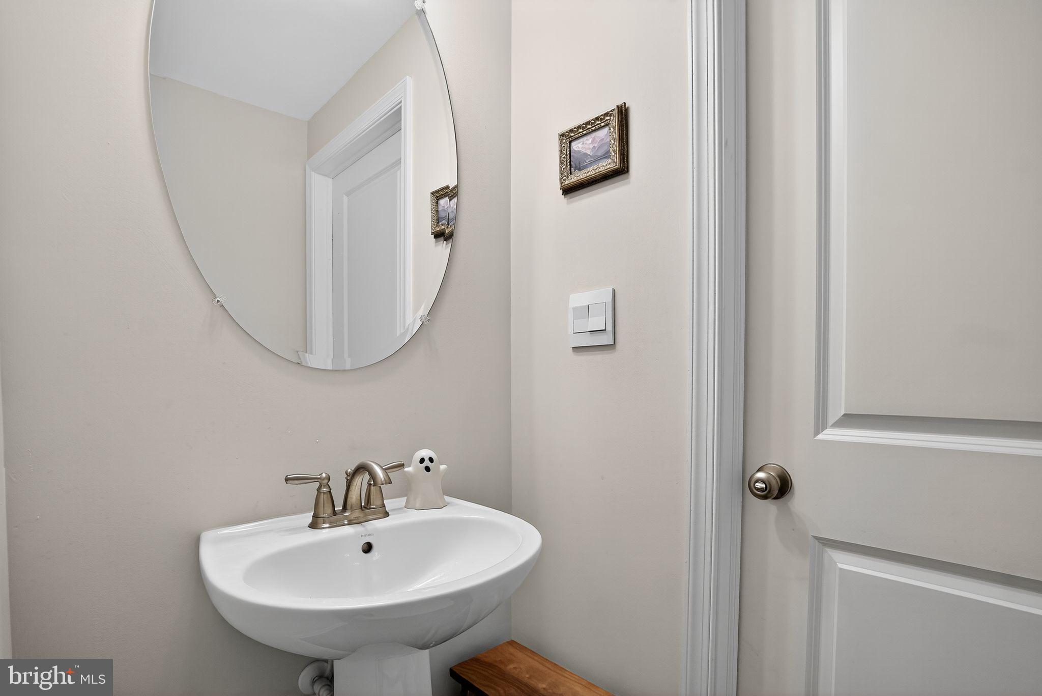 FOGELSVILLE - Residential