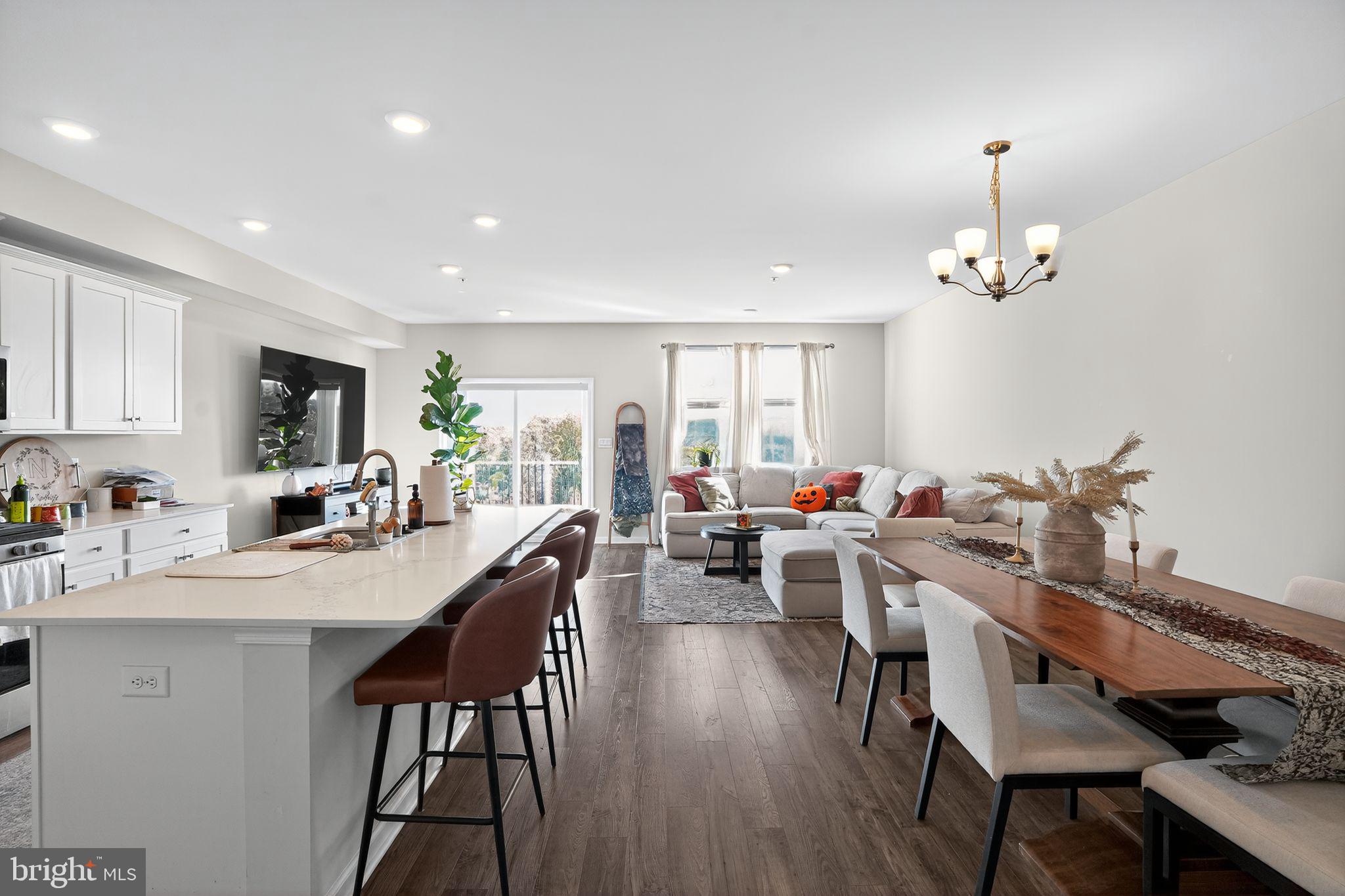 FOGELSVILLE - Residential