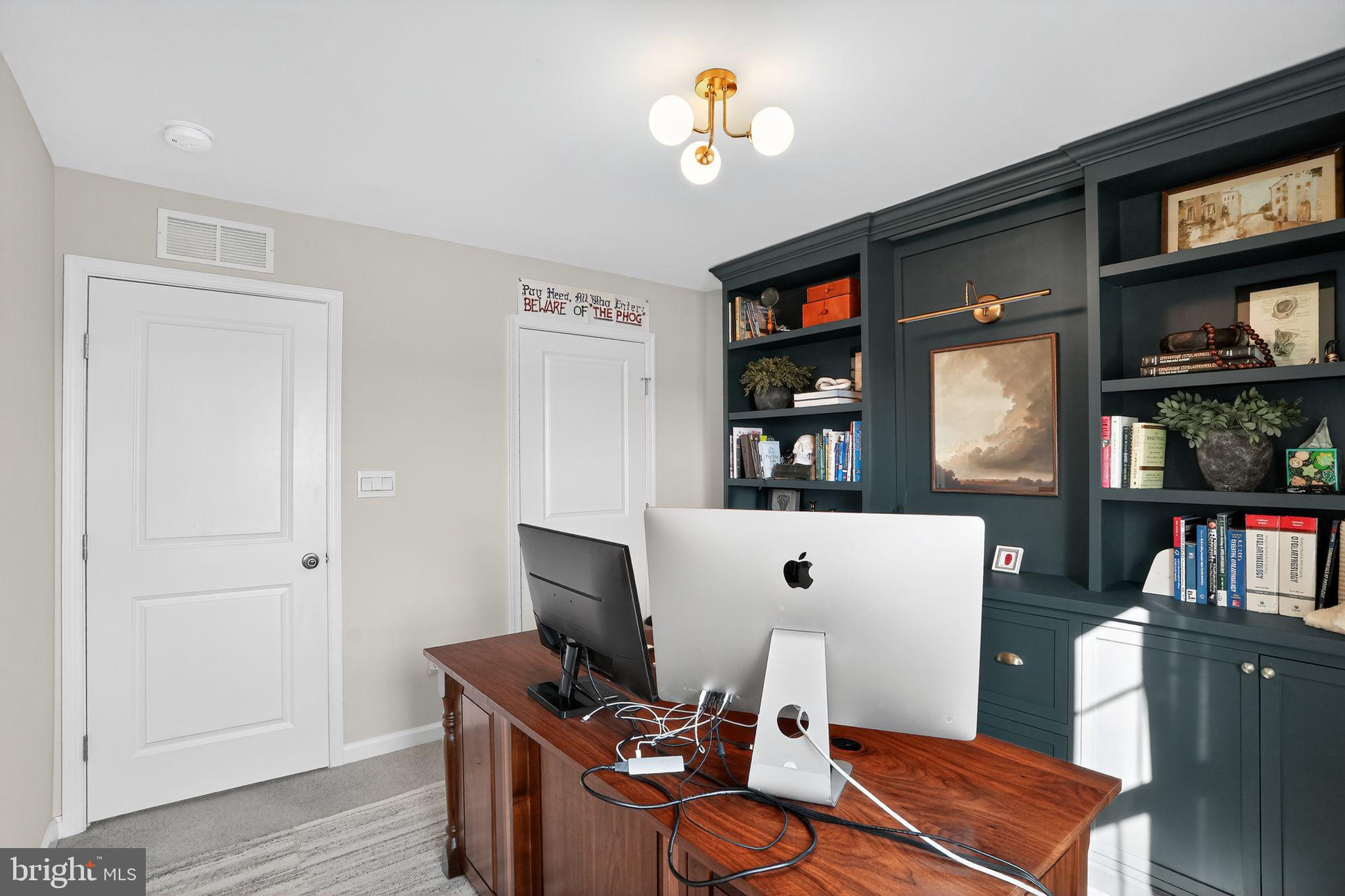 FOGELSVILLE - Residential