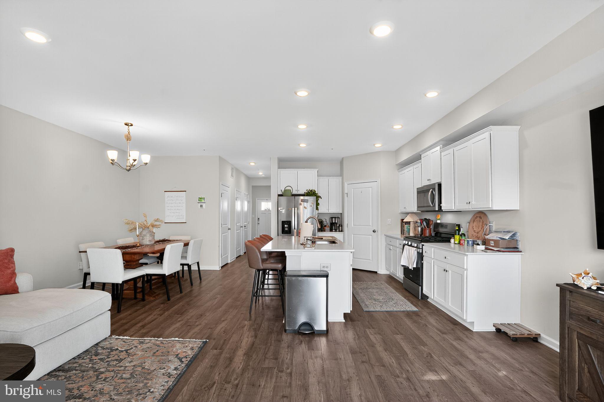 FOGELSVILLE - Residential