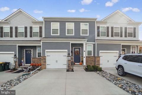 1013 TURNSTONE DRIVE FOGELSVILLE PA 18051