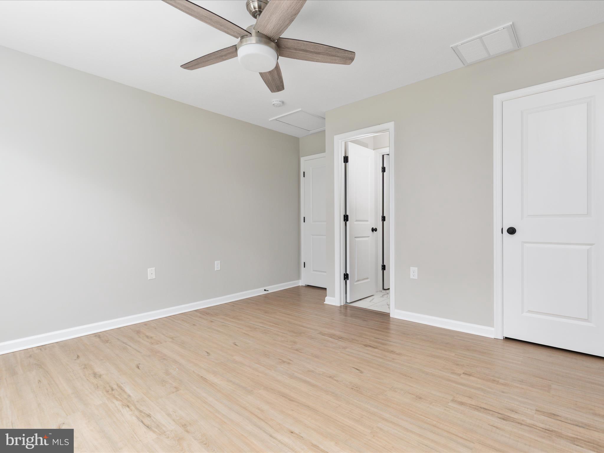 CROSSINGS ON THE POTOMAC - Residential