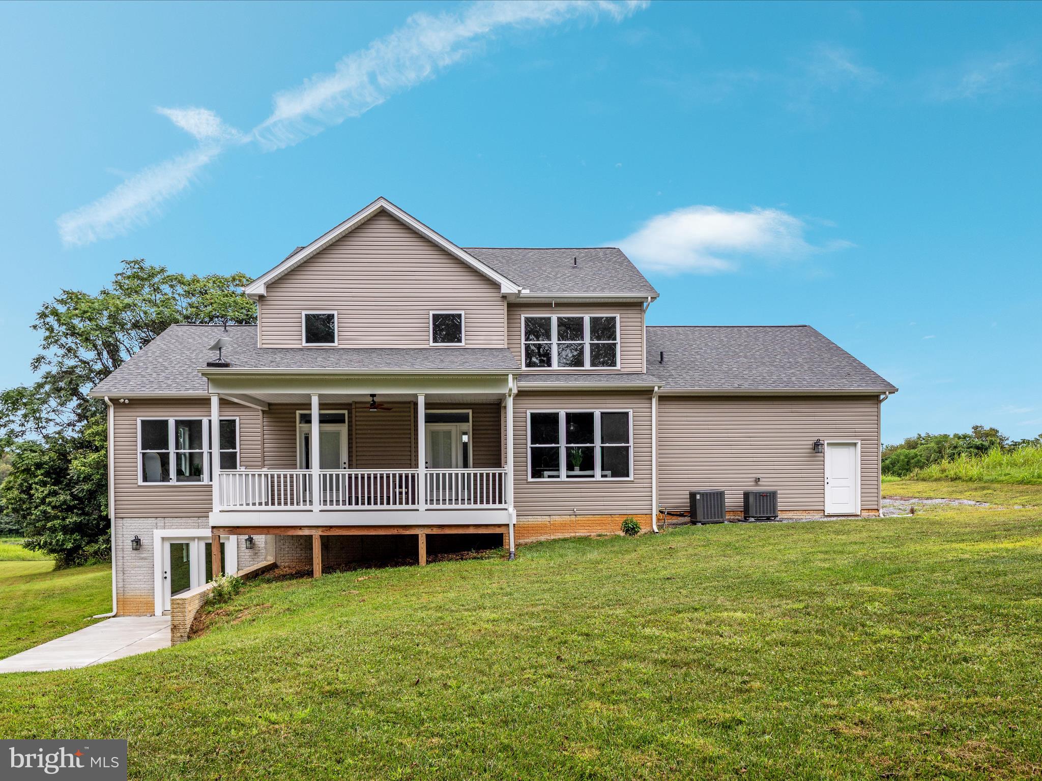 CROSSINGS ON THE POTOMAC - Residential