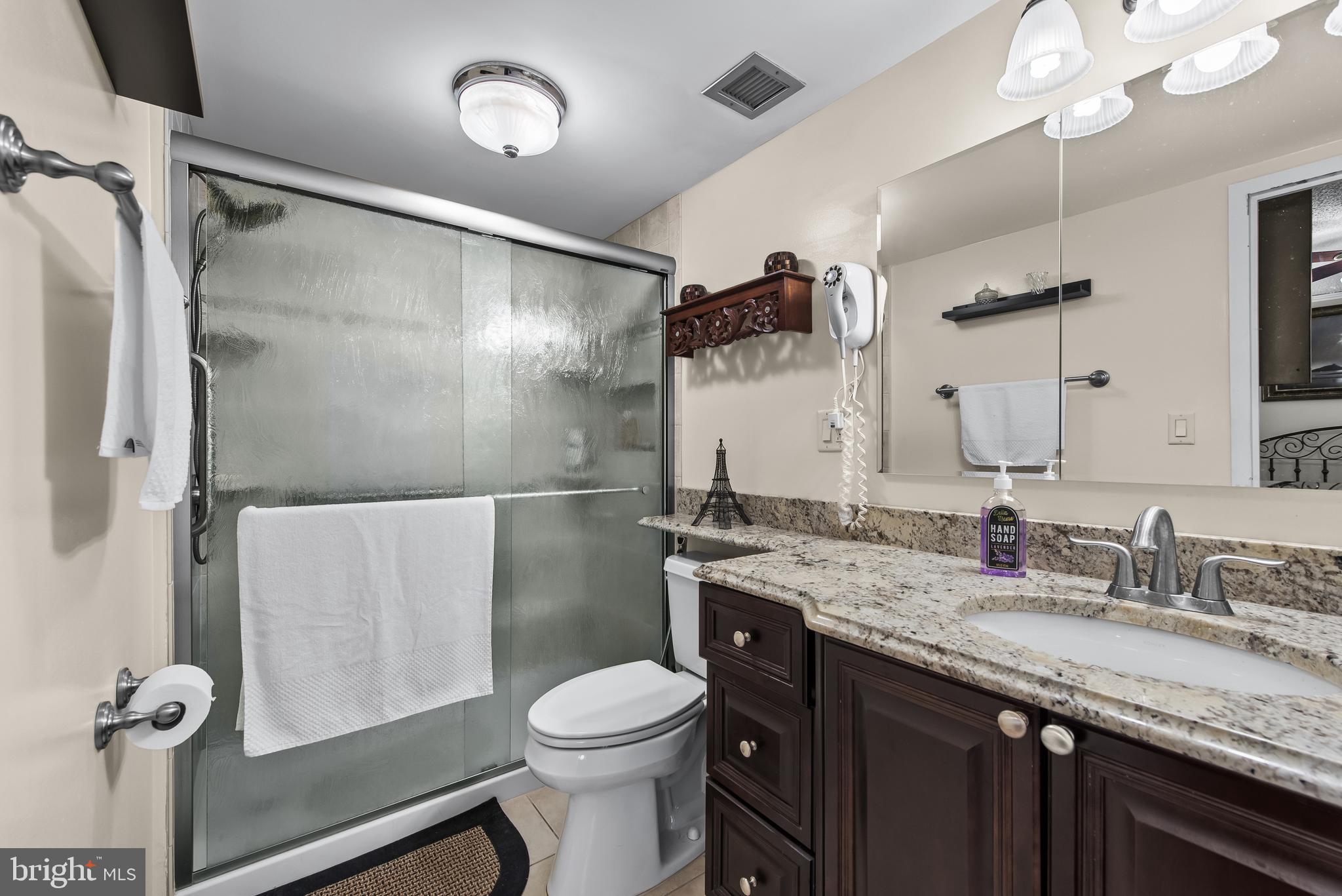 RIDGELY TOWSON CENTER - Residential