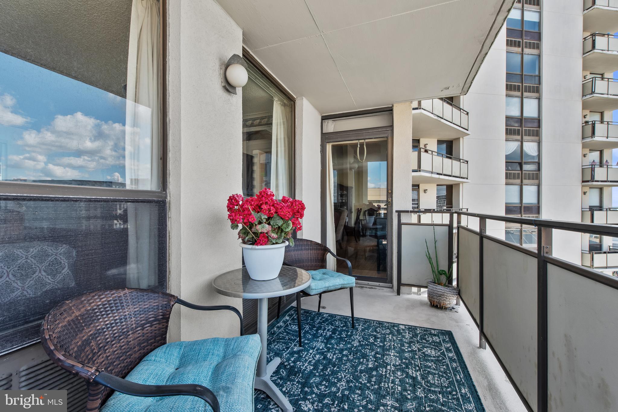 RIDGELY TOWSON CENTER - Residential