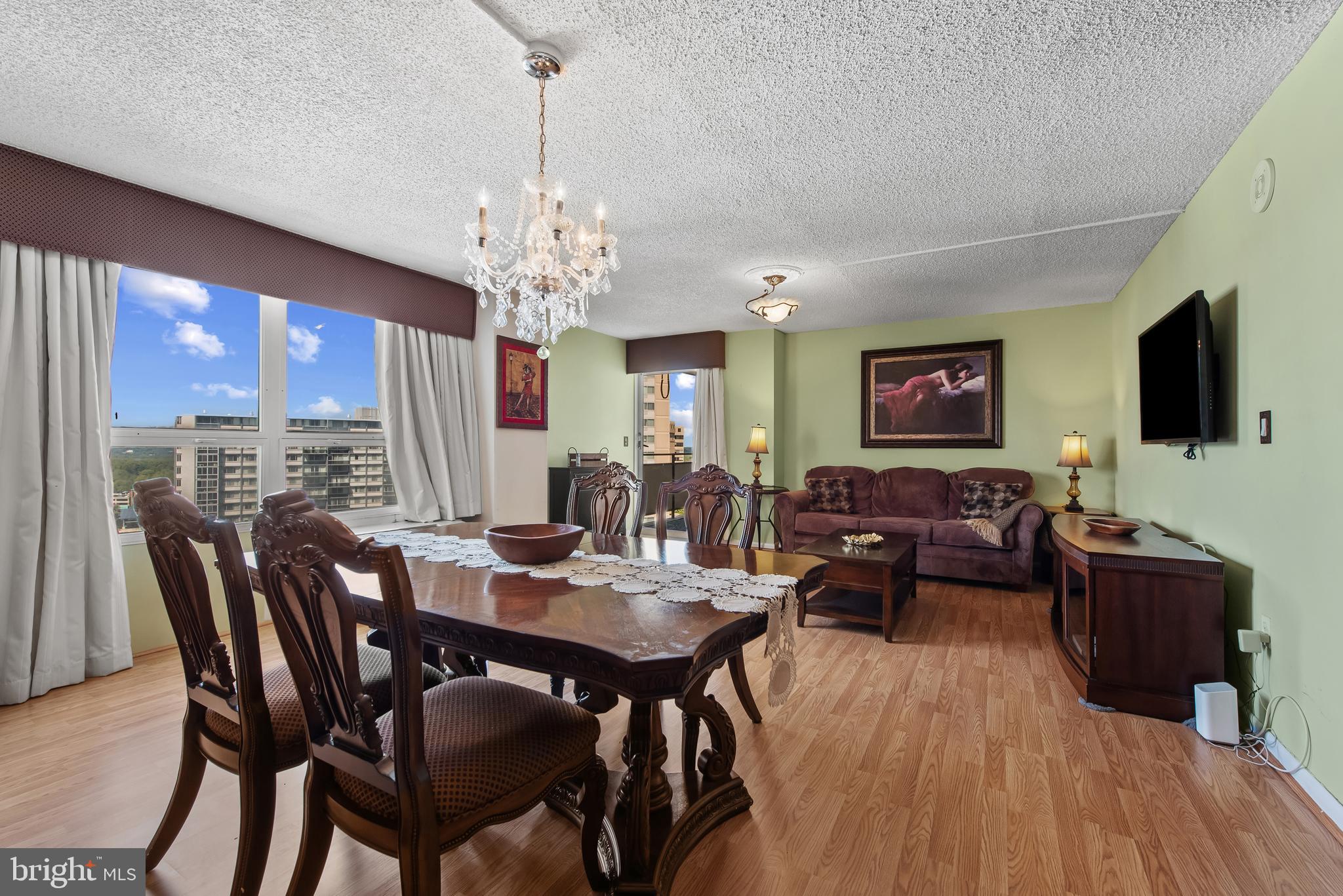 RIDGELY TOWSON CENTER - Residential