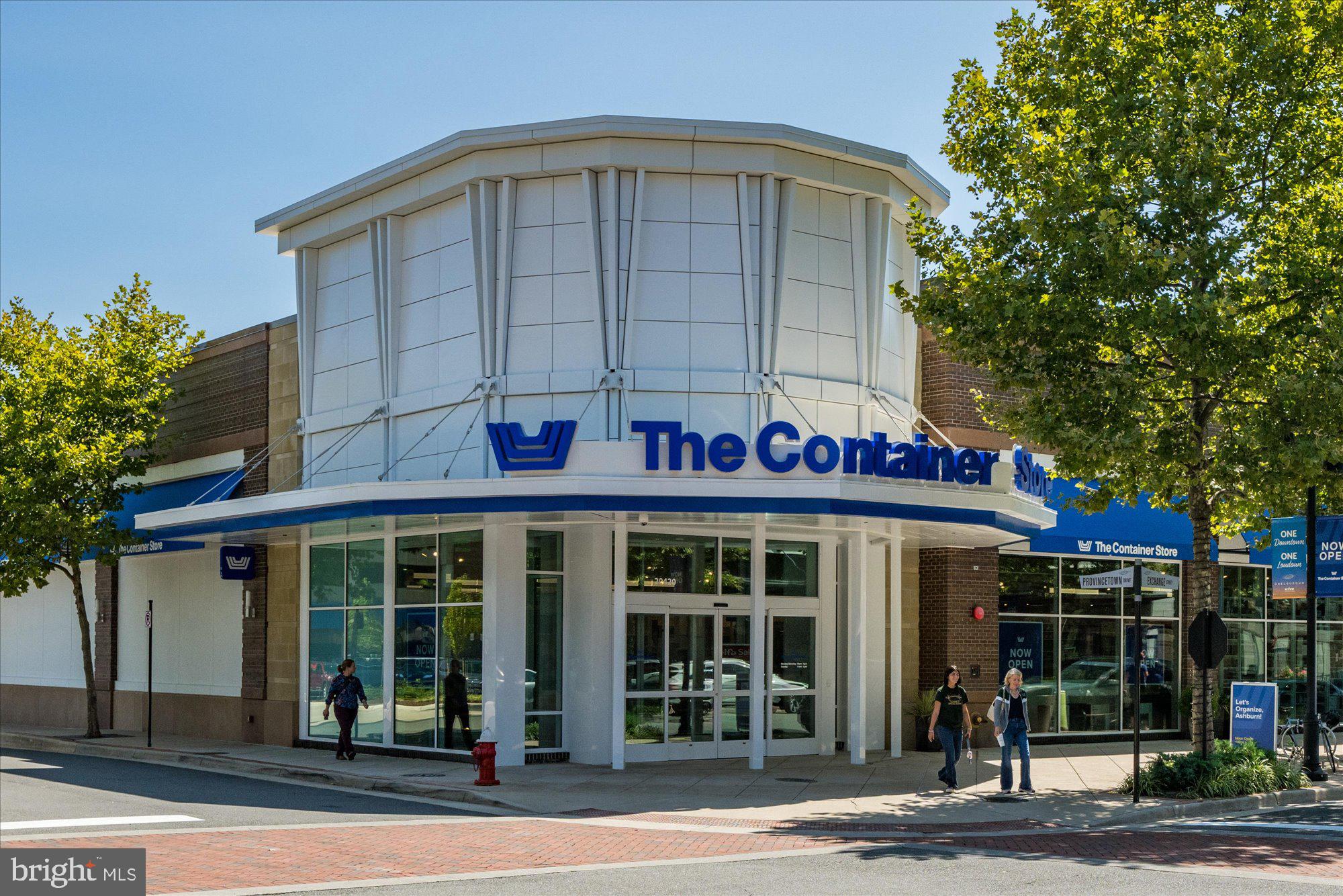 ONE LOUDOUN - Residential