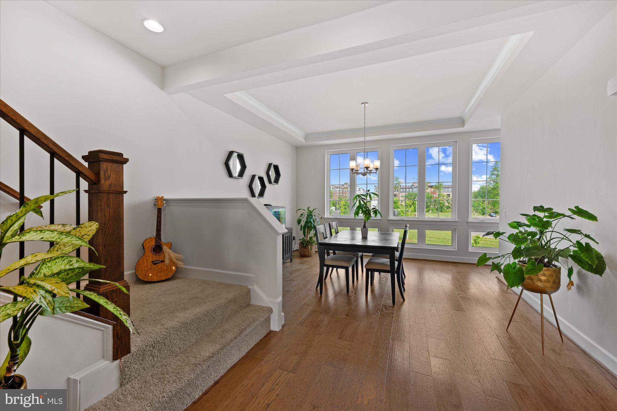 ONE LOUDOUN - Residential