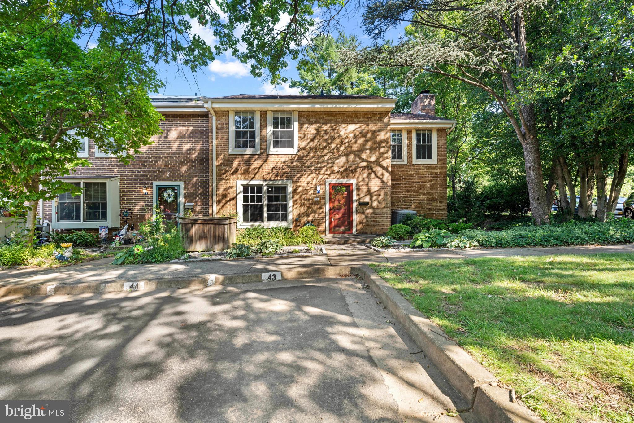 2172 GOLF COURSE DRIVE