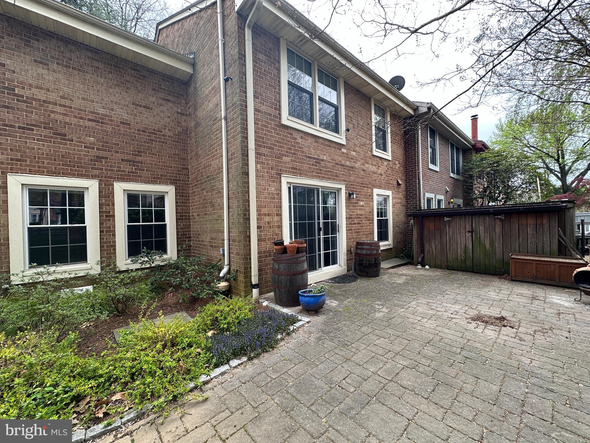 2172 GOLF COURSE DRIVE