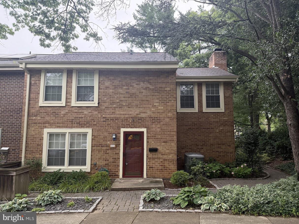 2172 GOLF COURSE DRIVE