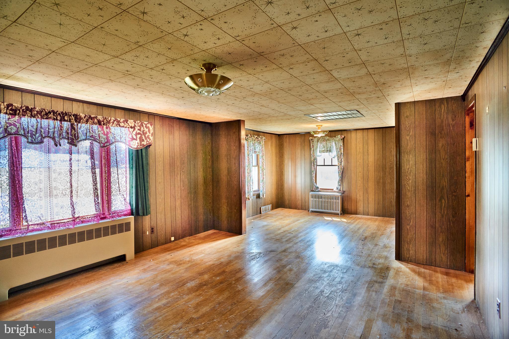 SOUTH MIDDLETON TWP - Residential