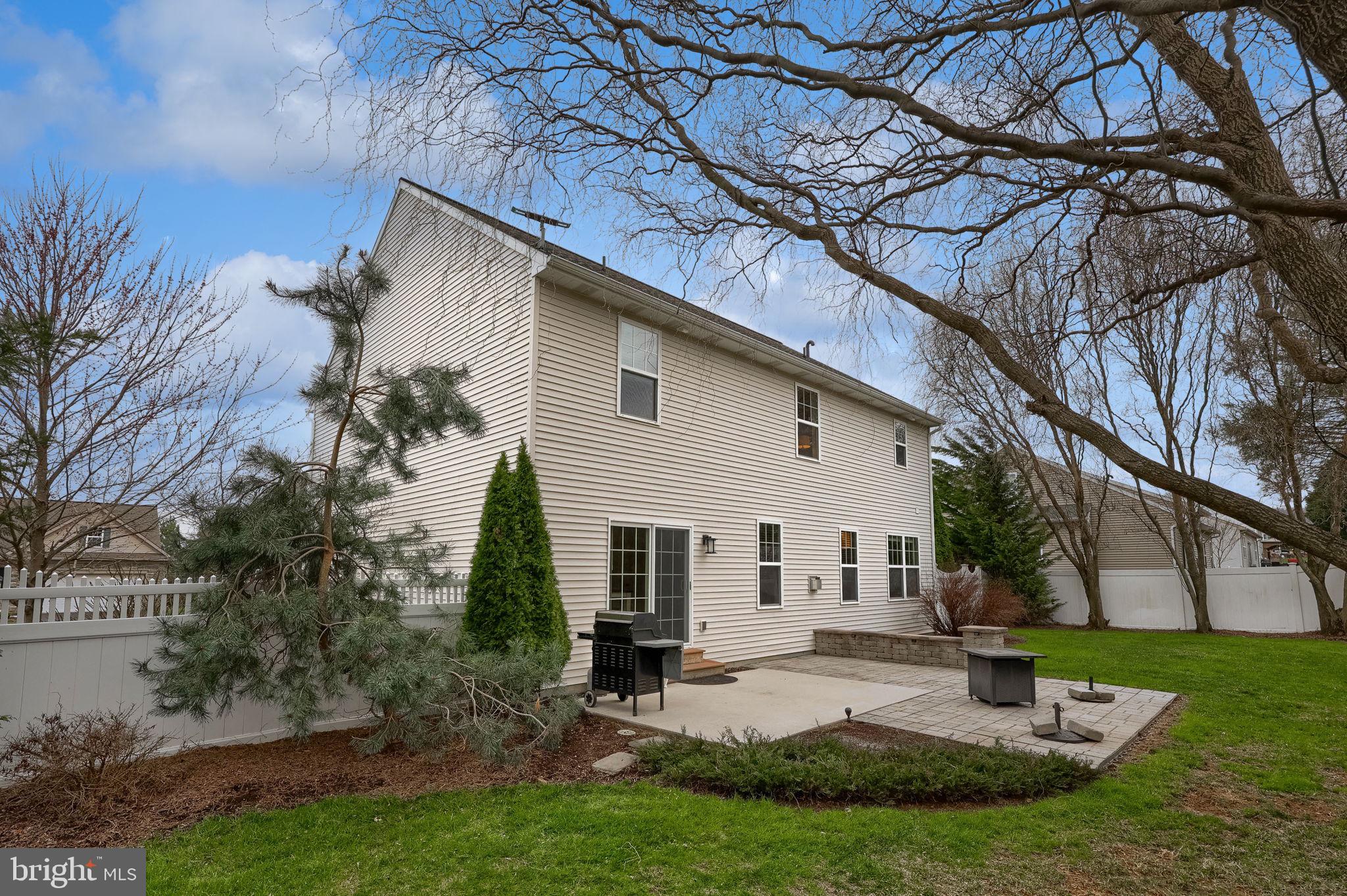 SUMMERLYN GREEN - Residential