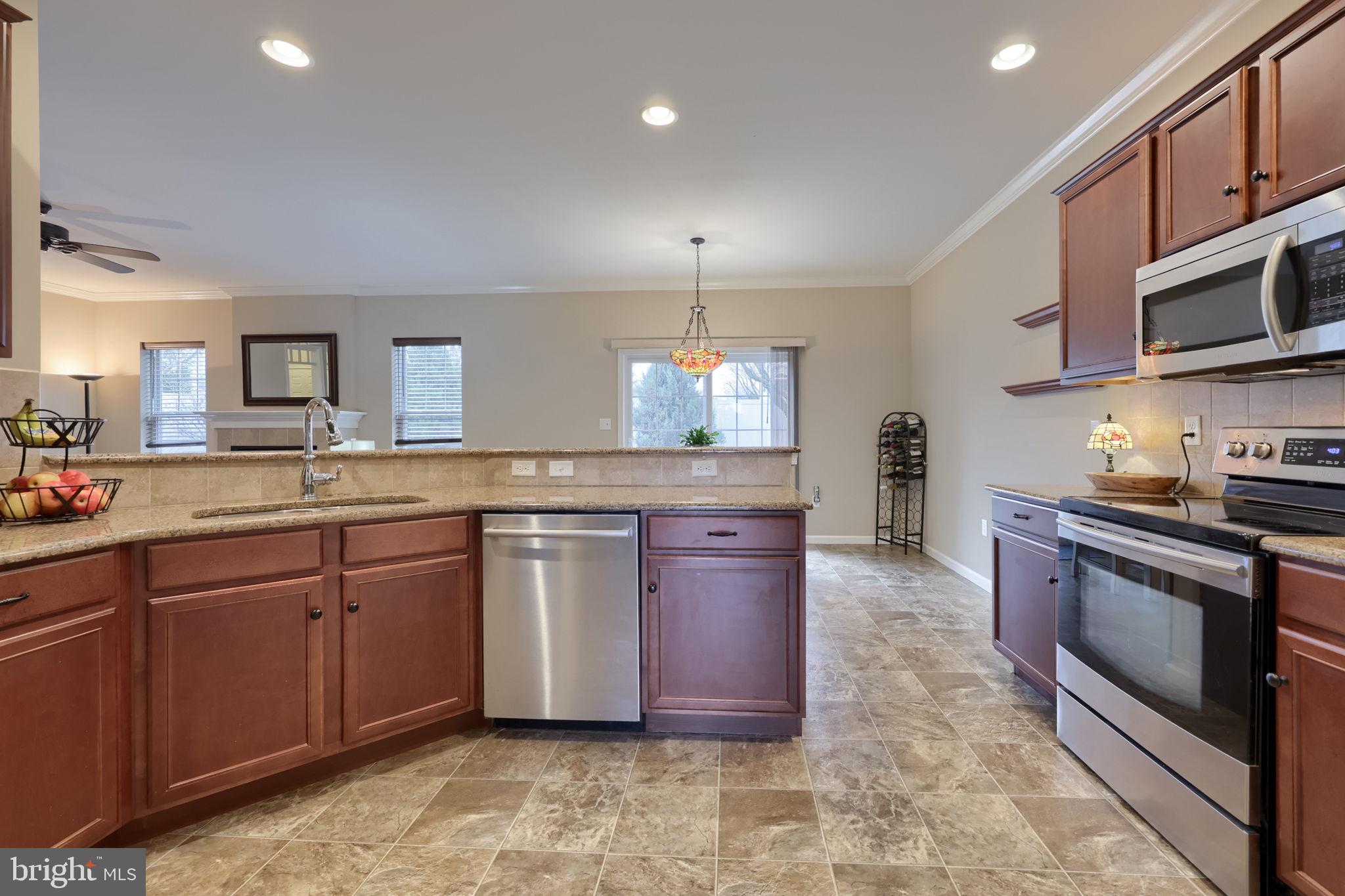 SUMMERLYN GREEN - Residential