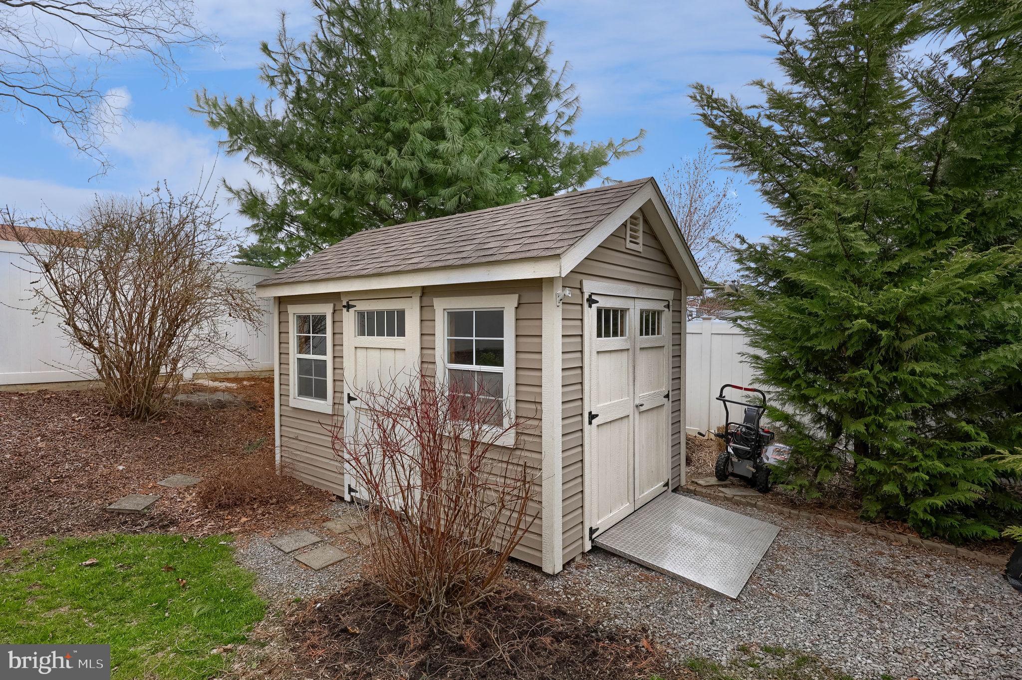 SUMMERLYN GREEN - Residential