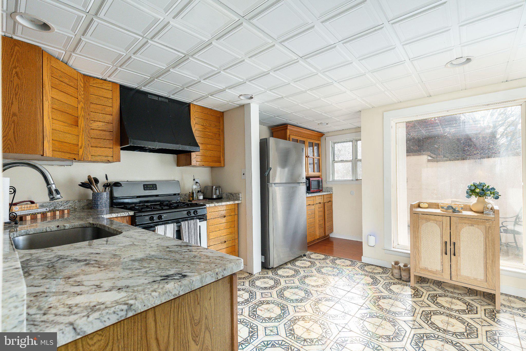 1528 NORTH STREET 30
