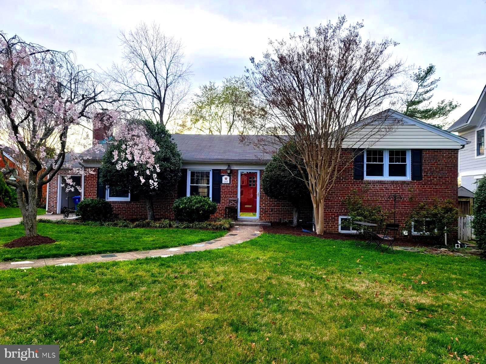 BRADDOCK HEIGHTS - Residential