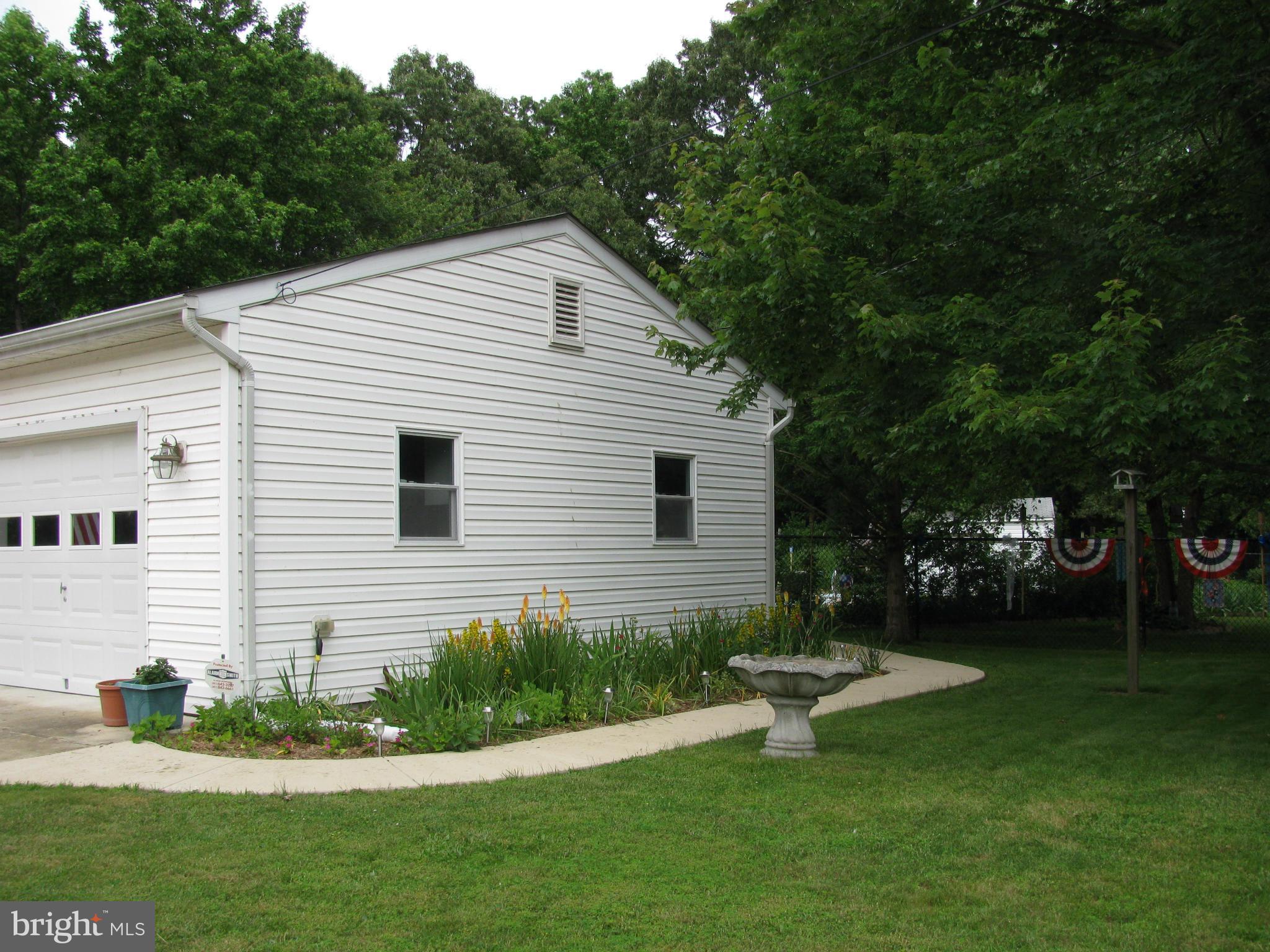 POTOMAC WOODS IND HEAD - Residential