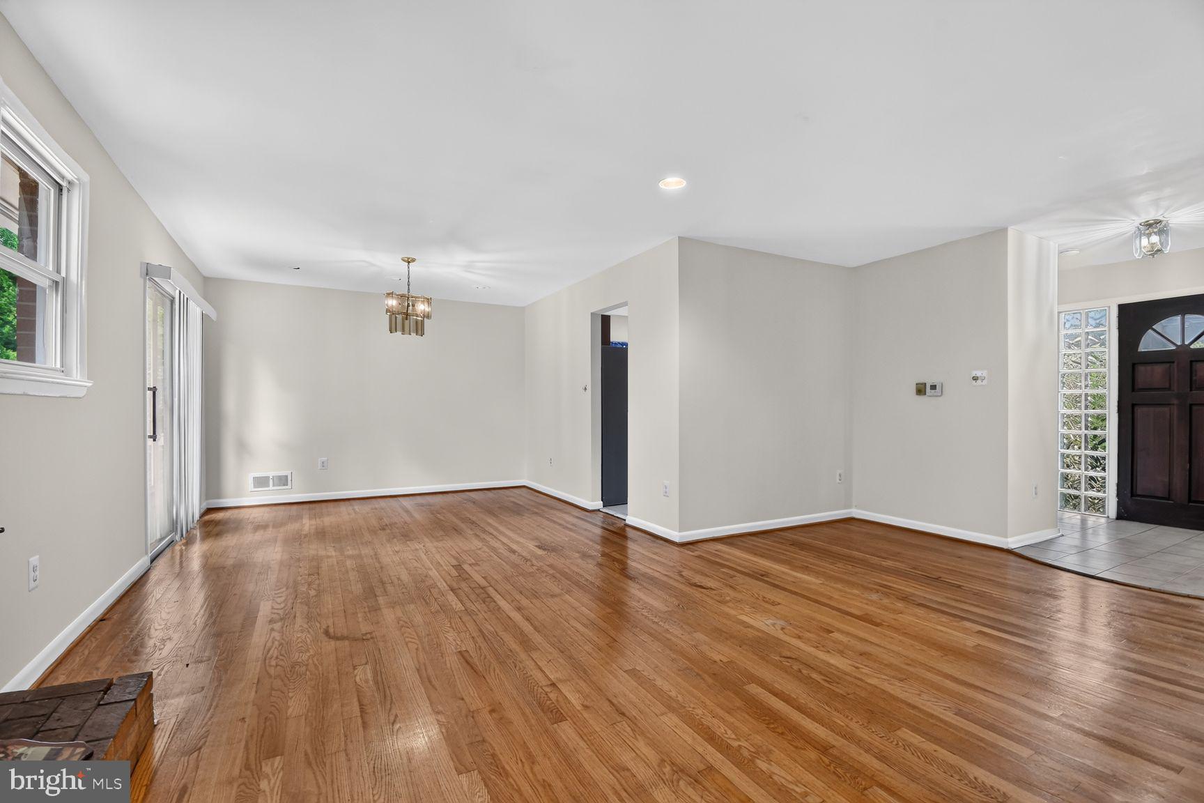 7604 MARIETTA LANE