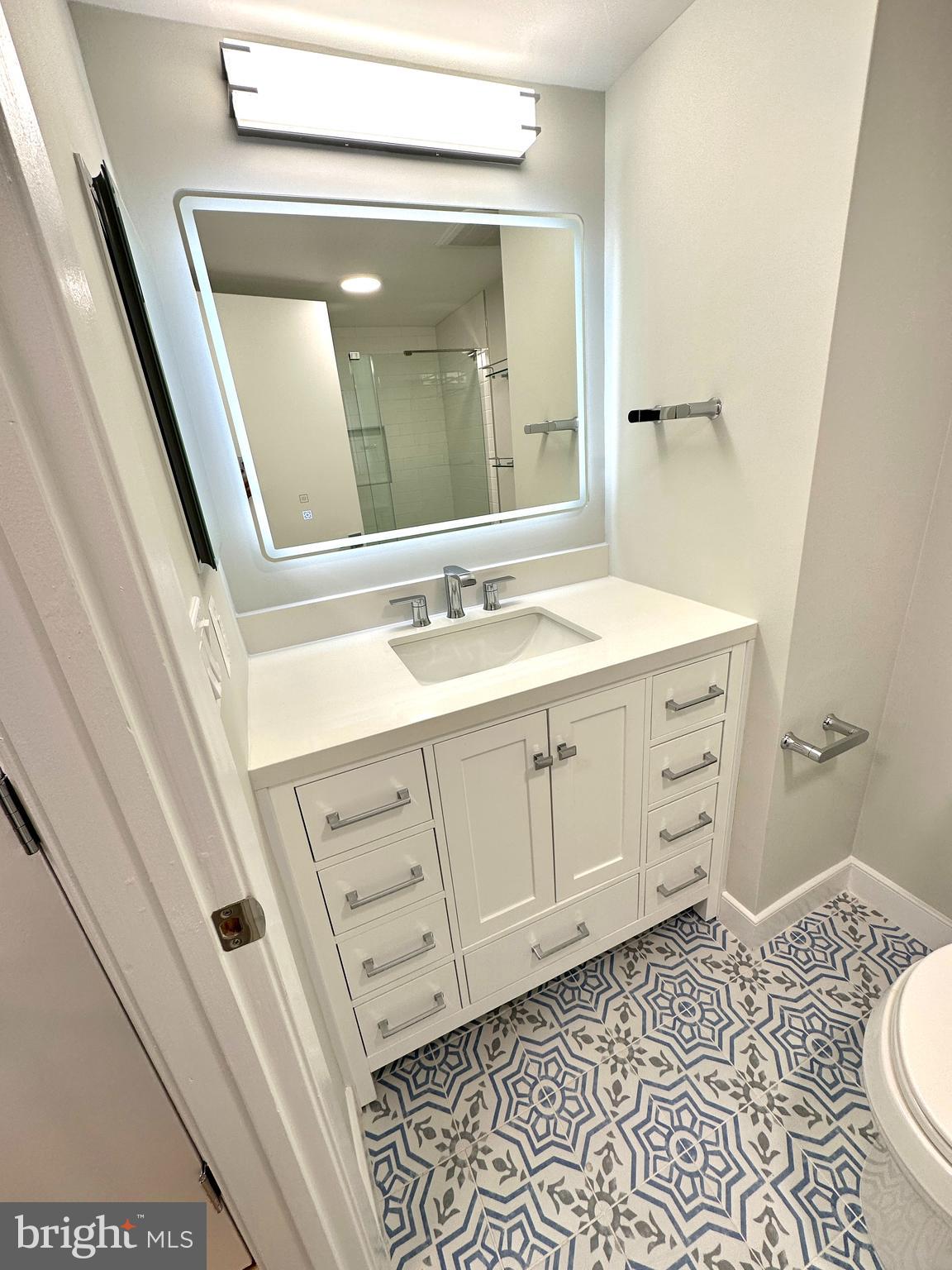 THE CHASE AT BETHESDA - Residential Lease