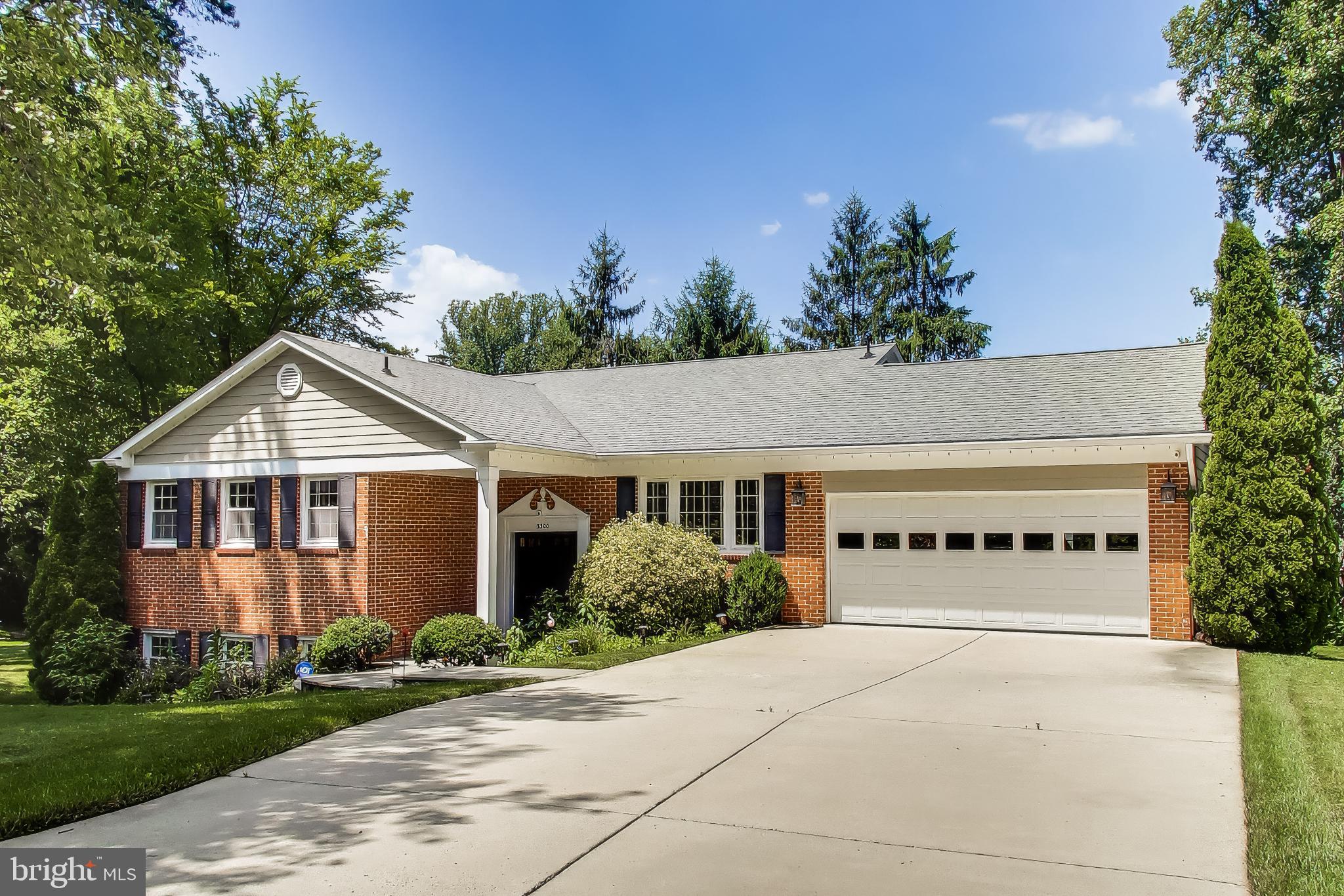 3300 CLEARWOOD COURT