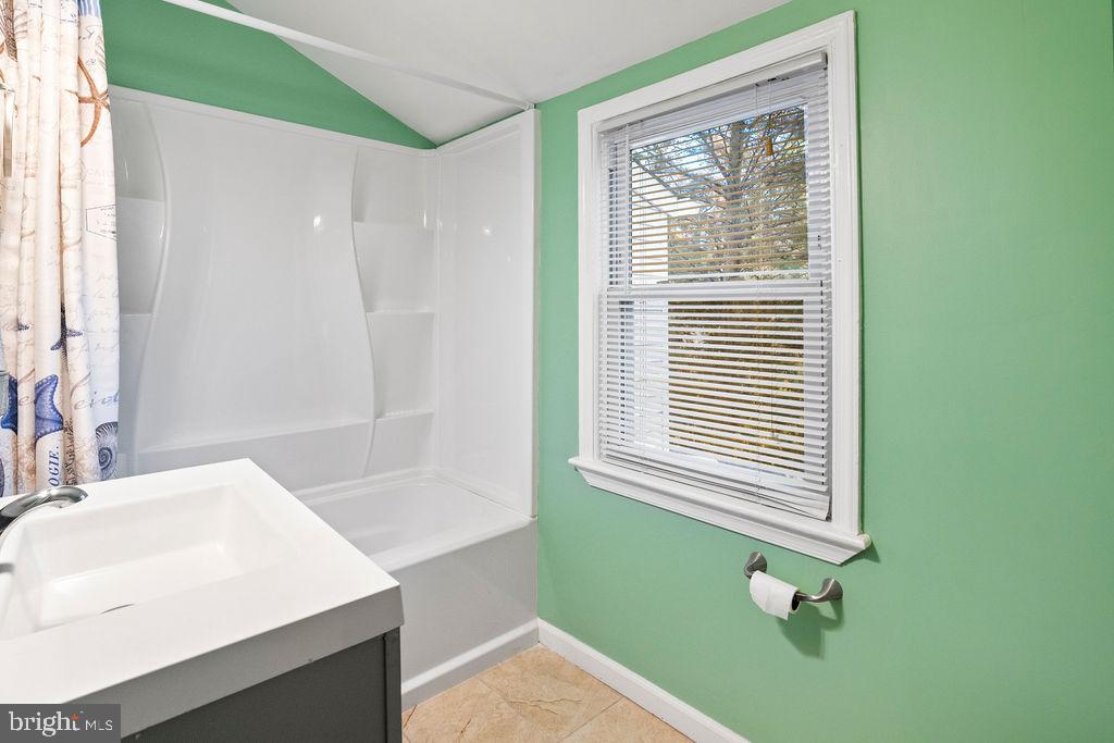 SARGENT KNOLLS - Residential