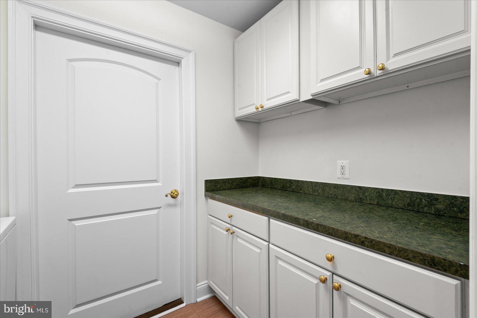 REGENCY PARK VILLAS - Residential