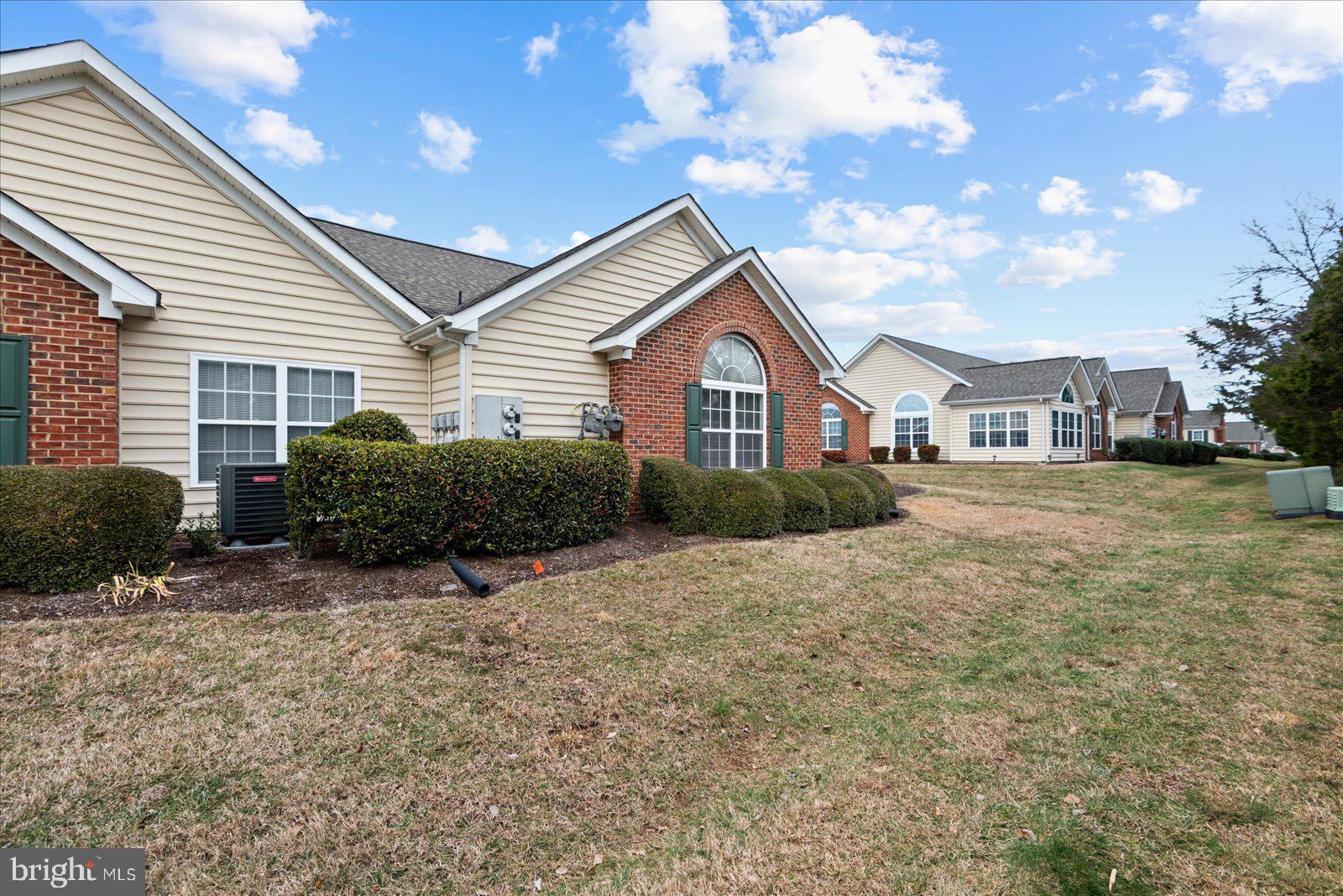 REGENCY PARK VILLAS - Residential