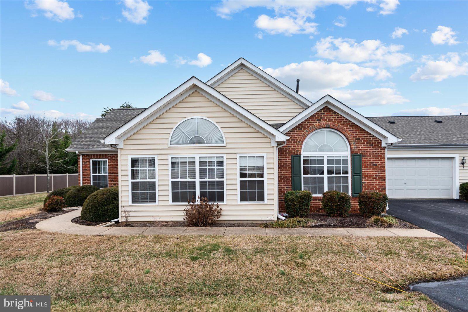 REGENCY PARK VILLAS - Residential