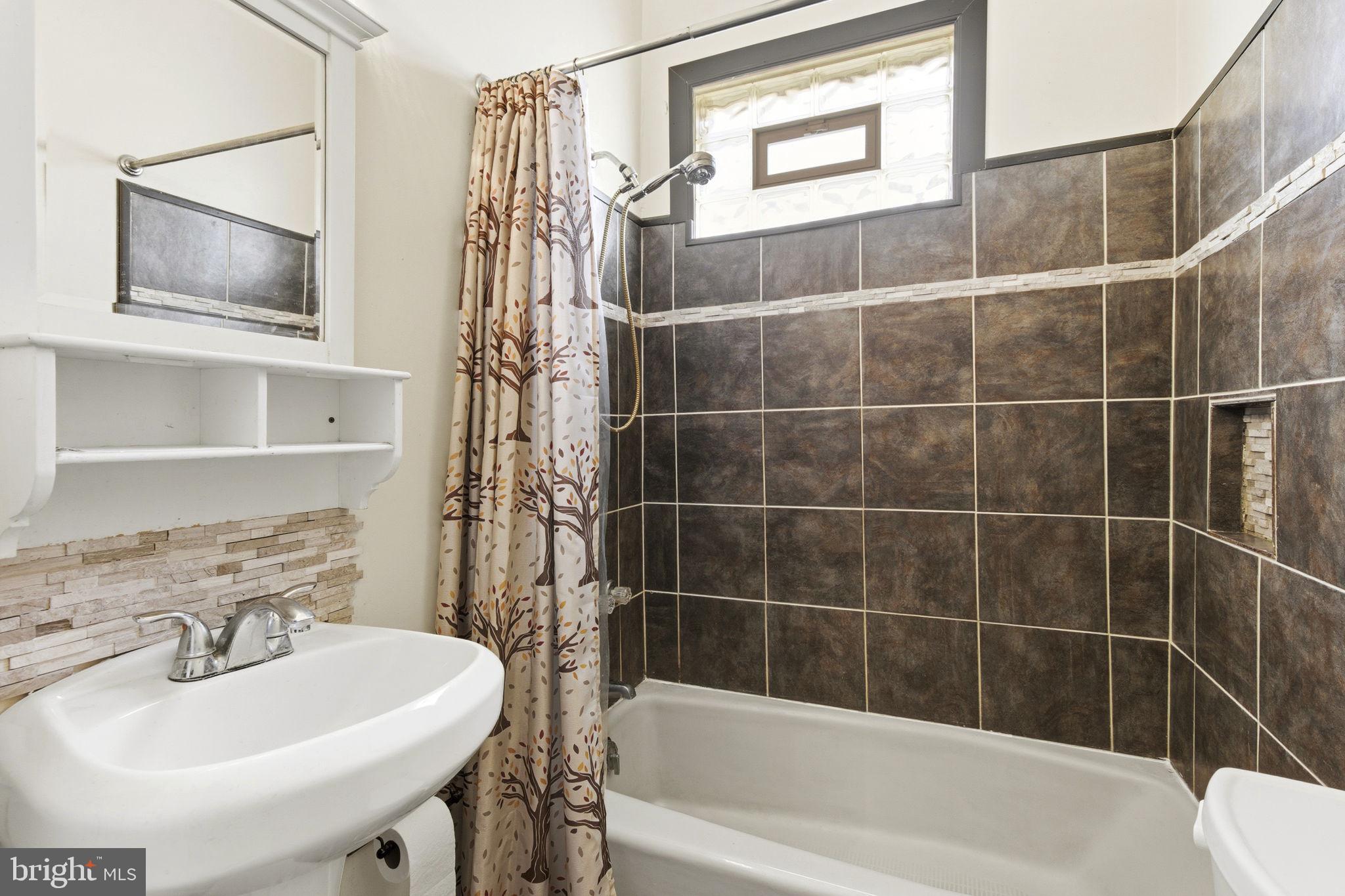 CEDONIA - Residential