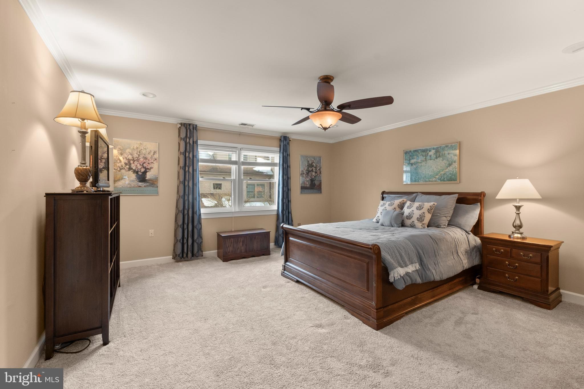 LANDMARK MEWS - Residential