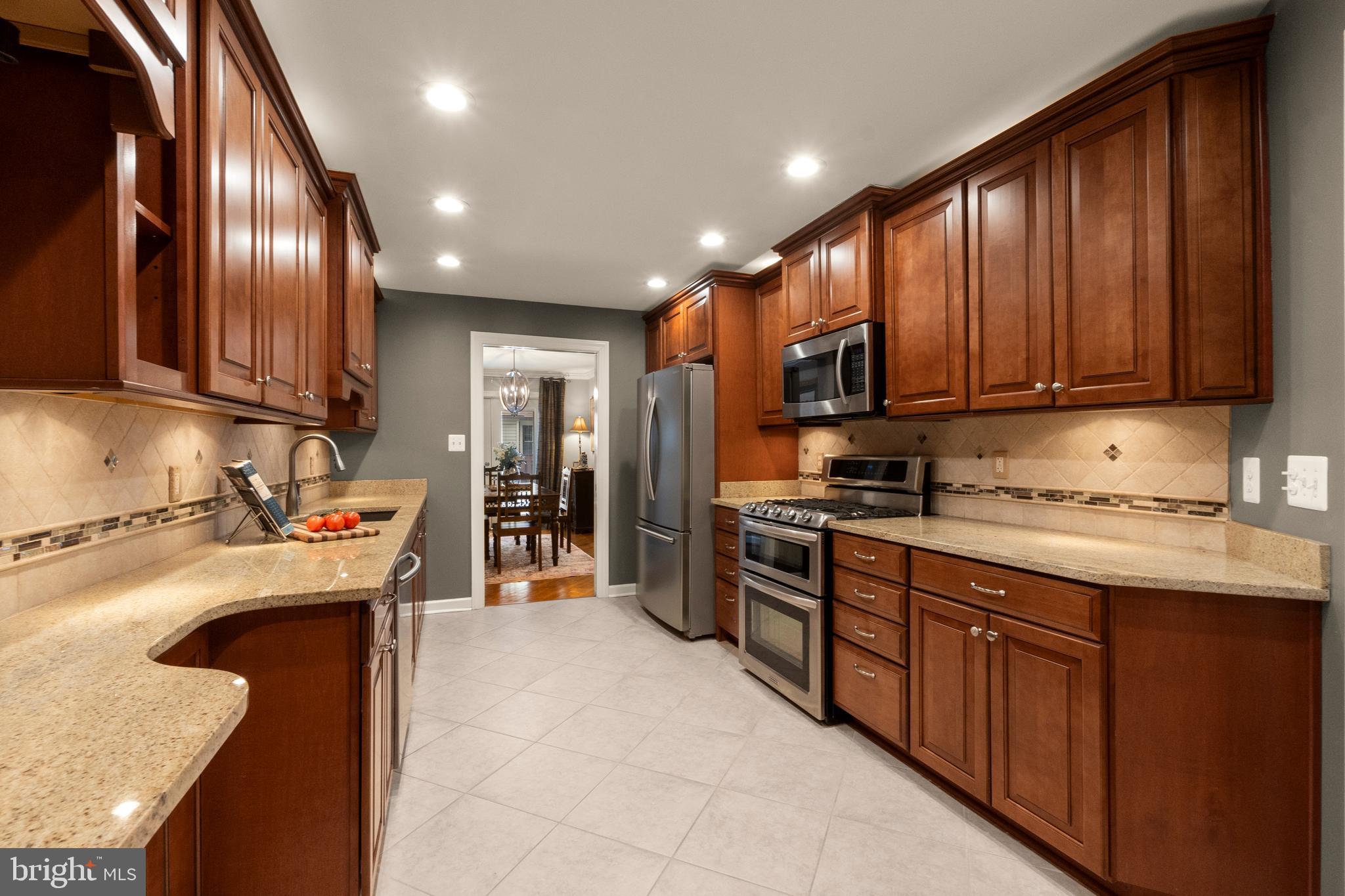 LANDMARK MEWS - Residential