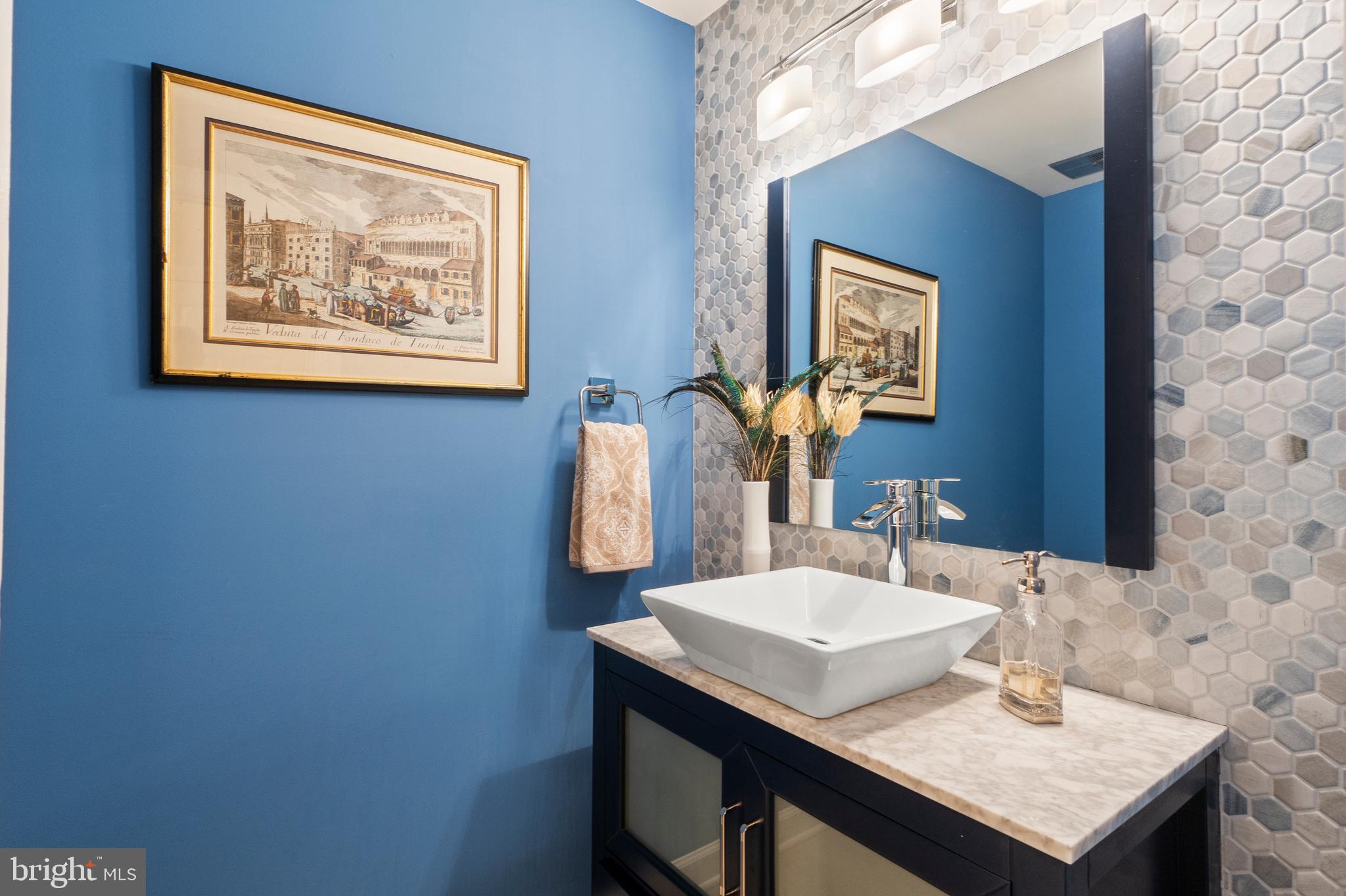 LANDMARK MEWS - Residential