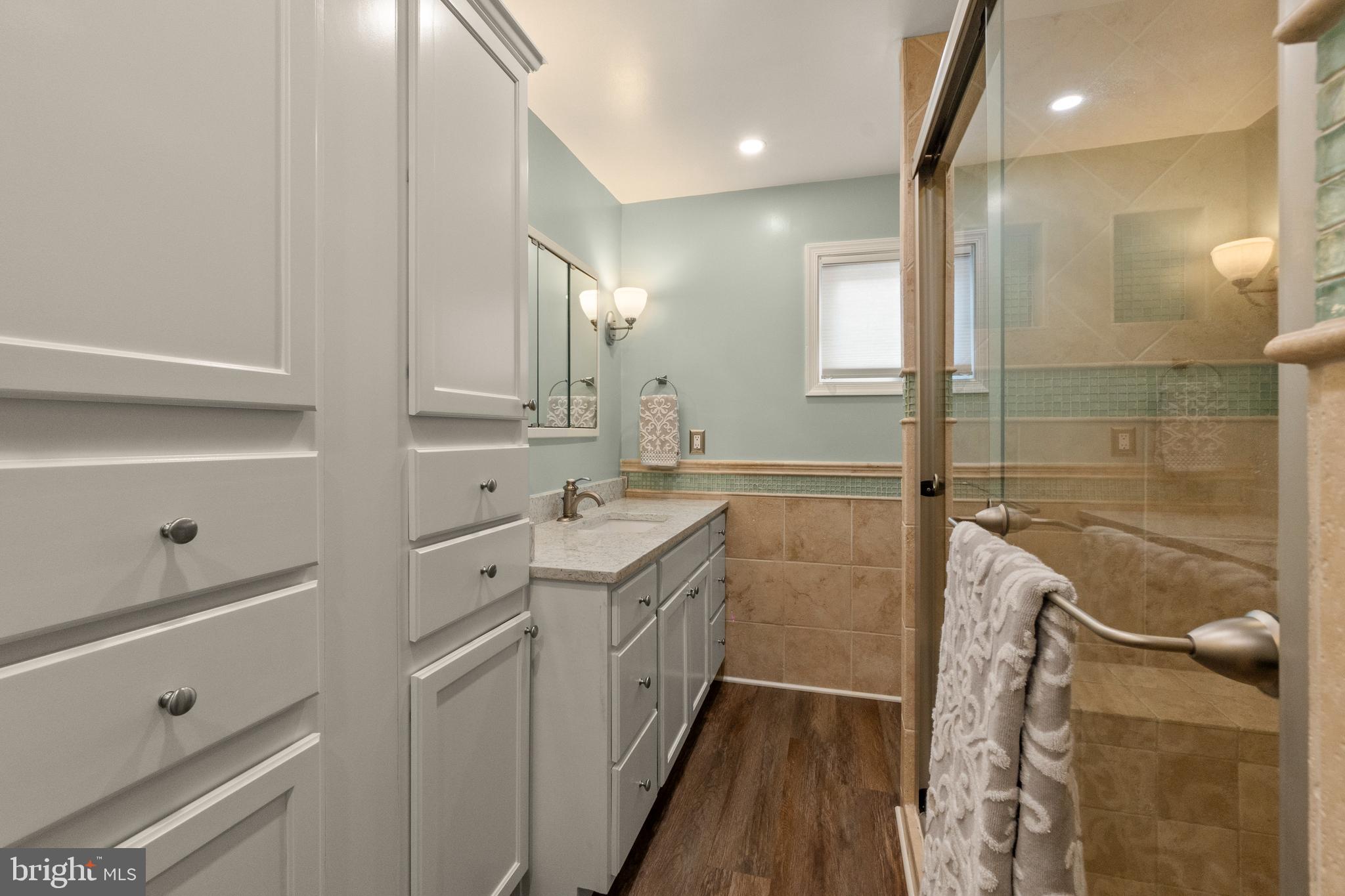 LANDMARK MEWS - Residential