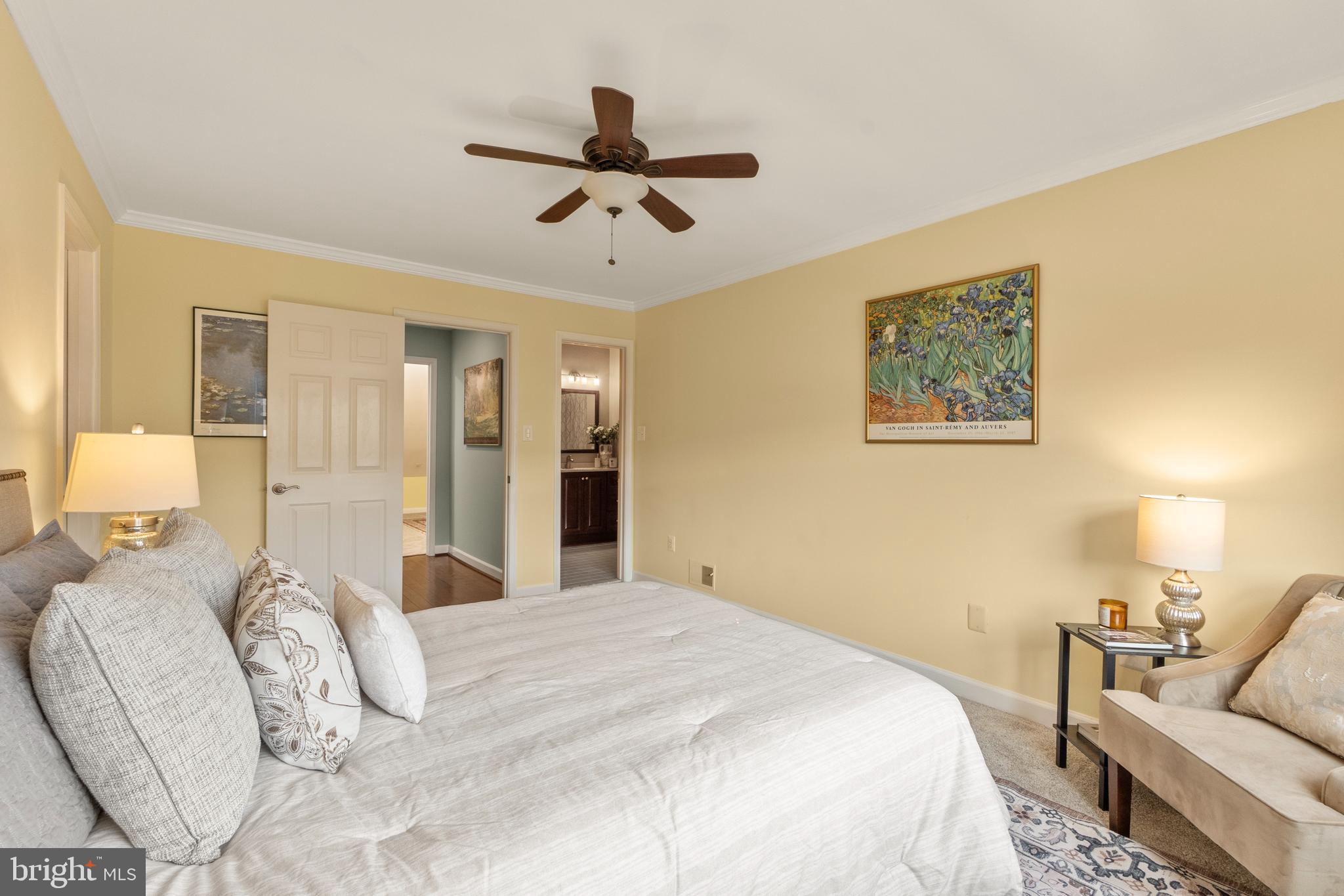 LANDMARK MEWS - Residential