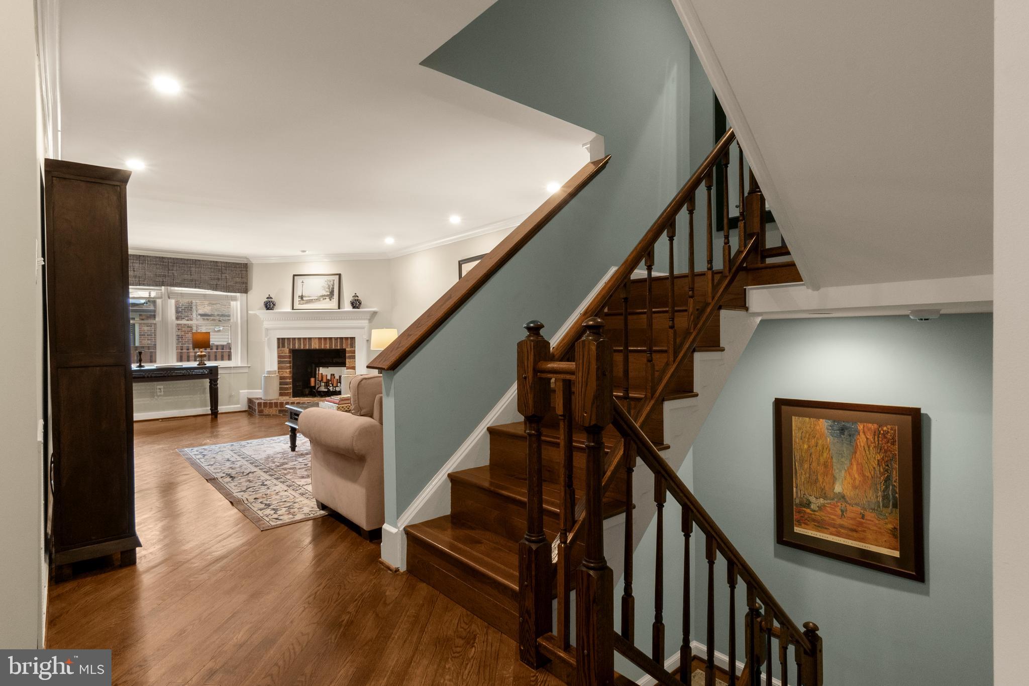 LANDMARK MEWS - Residential