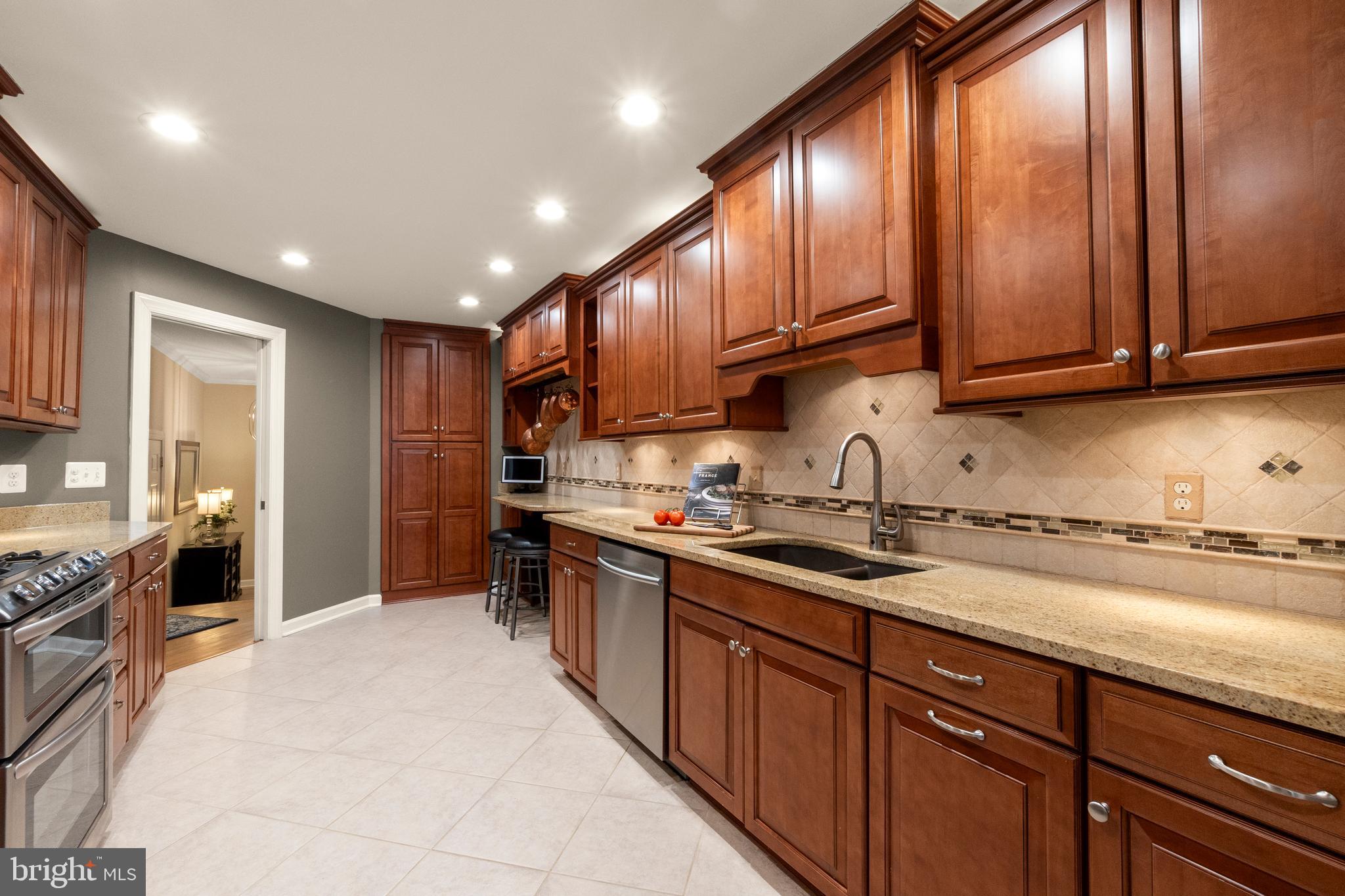 5203 COTTINGHAM PLACE