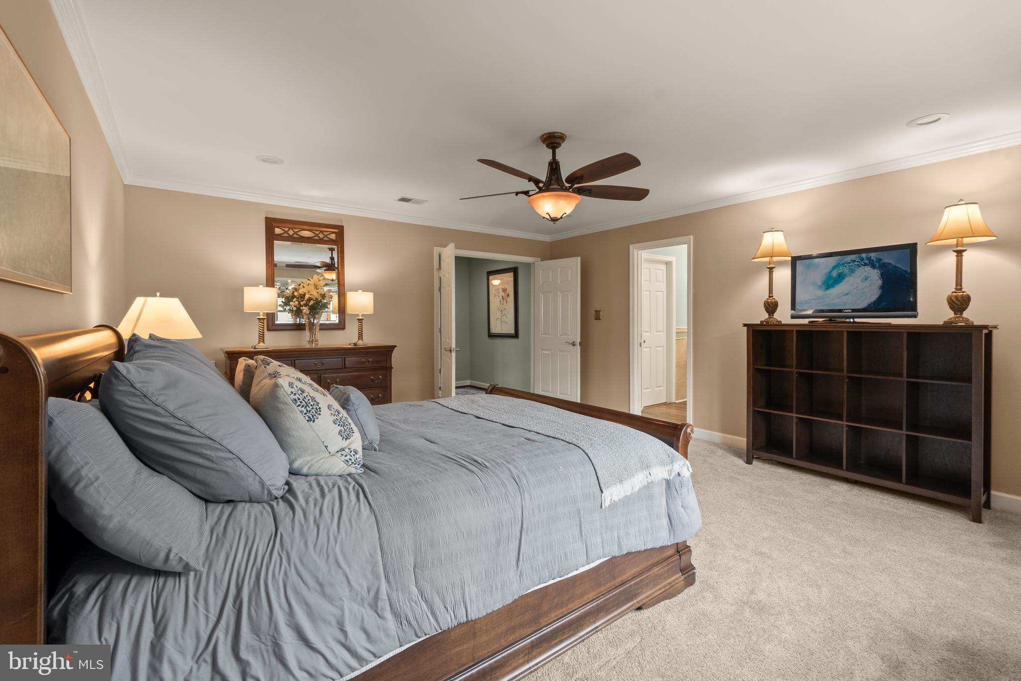 LANDMARK MEWS - Residential