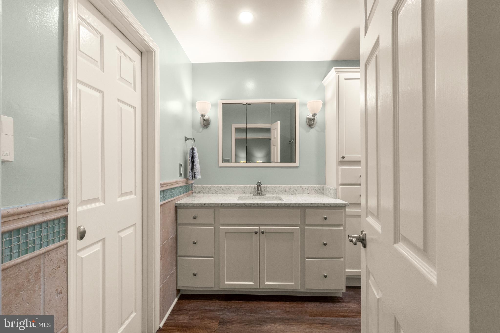 LANDMARK MEWS - Residential