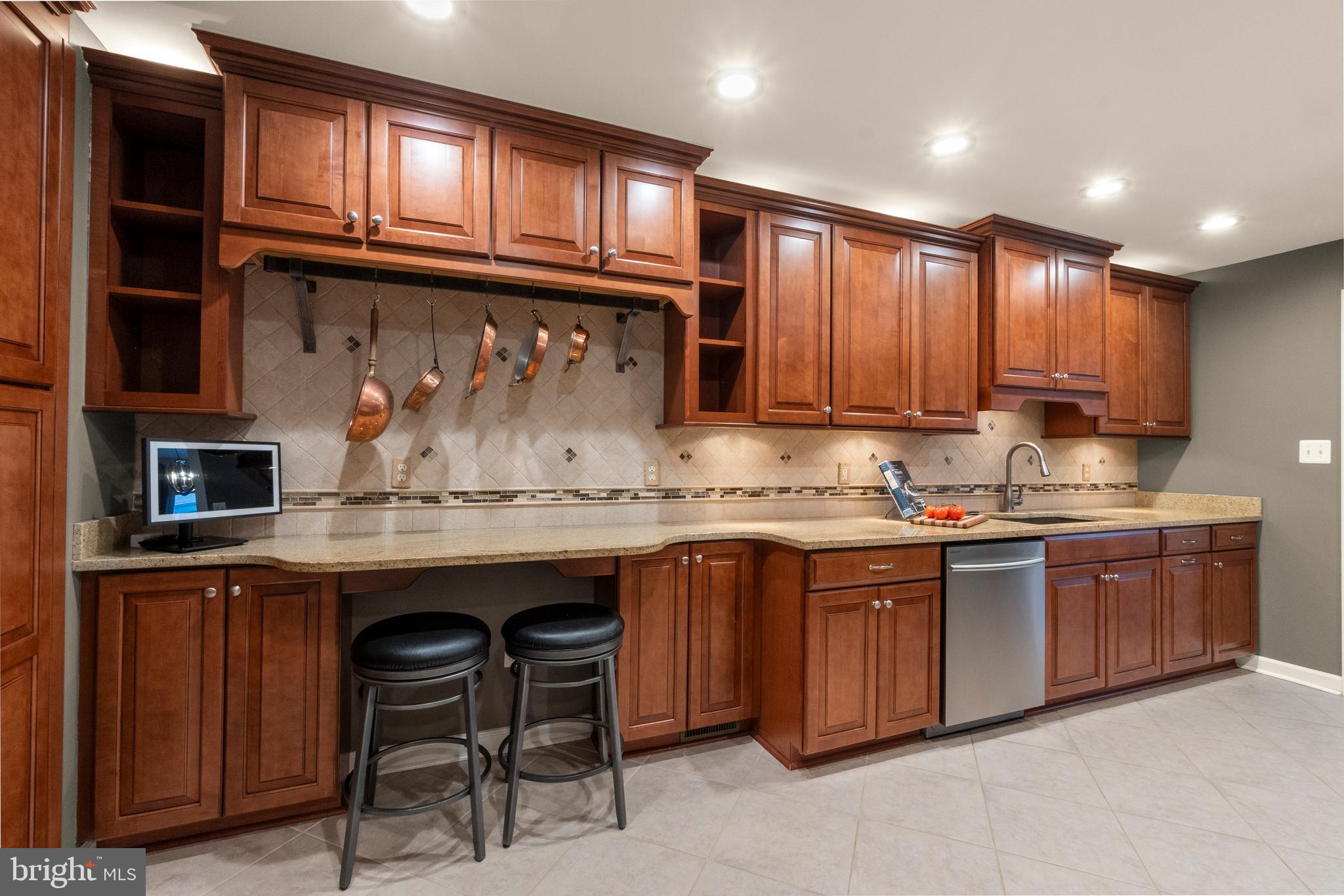 LANDMARK MEWS - Residential