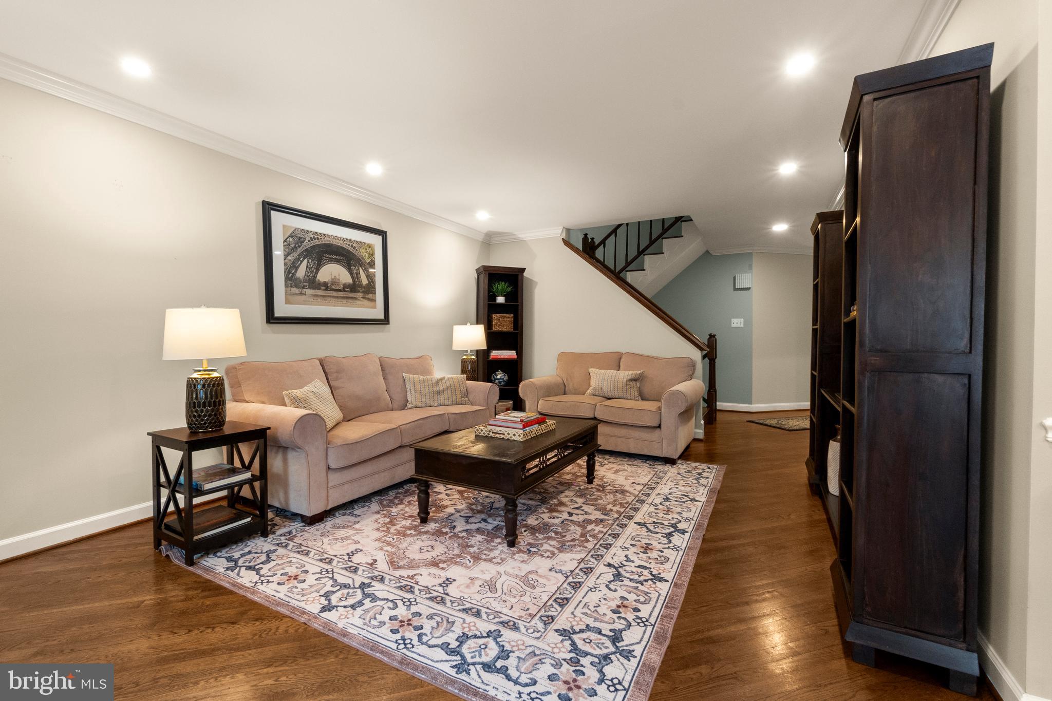 LANDMARK MEWS - Residential