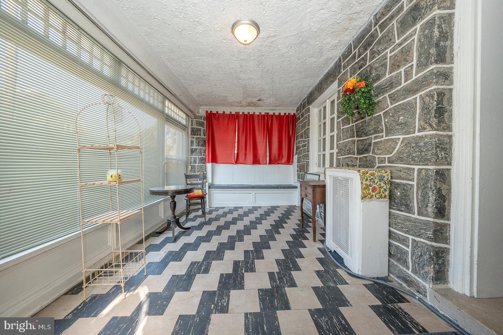 OVERBROOK - Residential