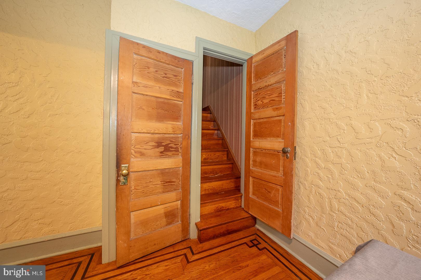 OVERBROOK - Residential