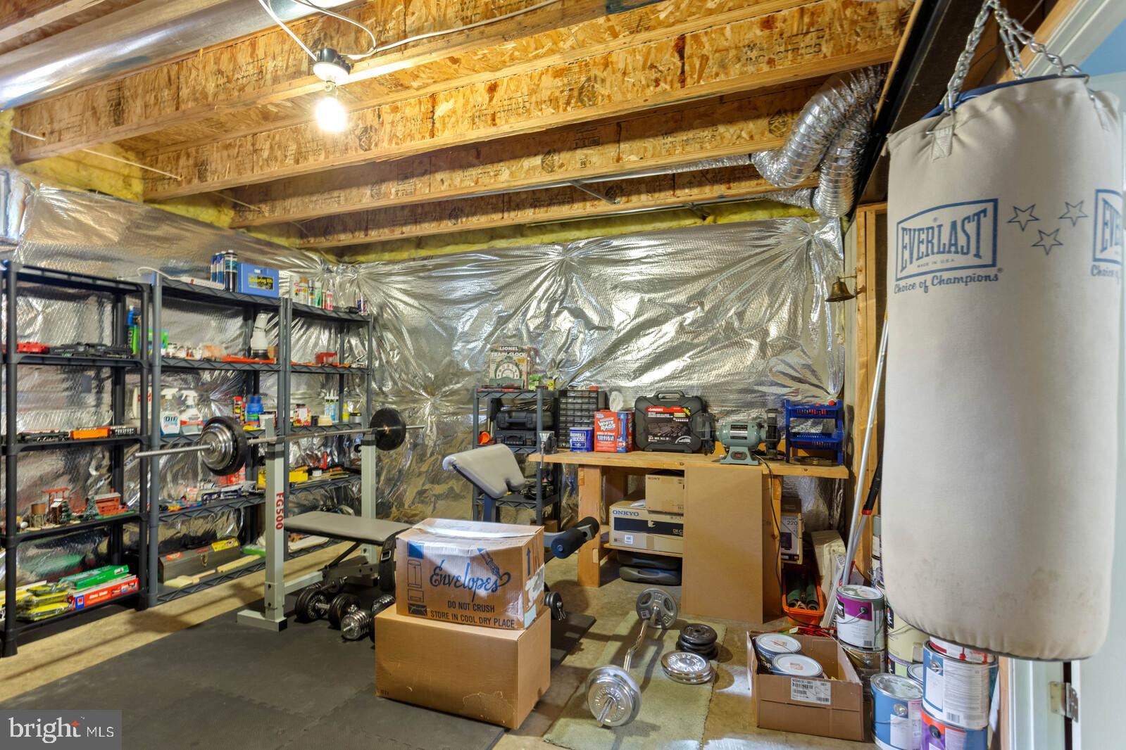 LOCUST GROVE - Residential