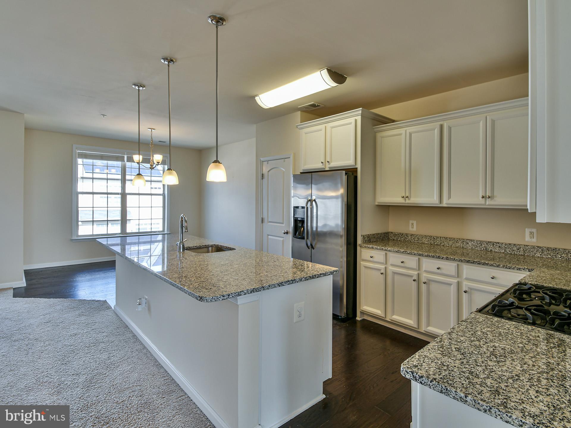 WOODMORE TOWNE CENTRE - Residential Lease